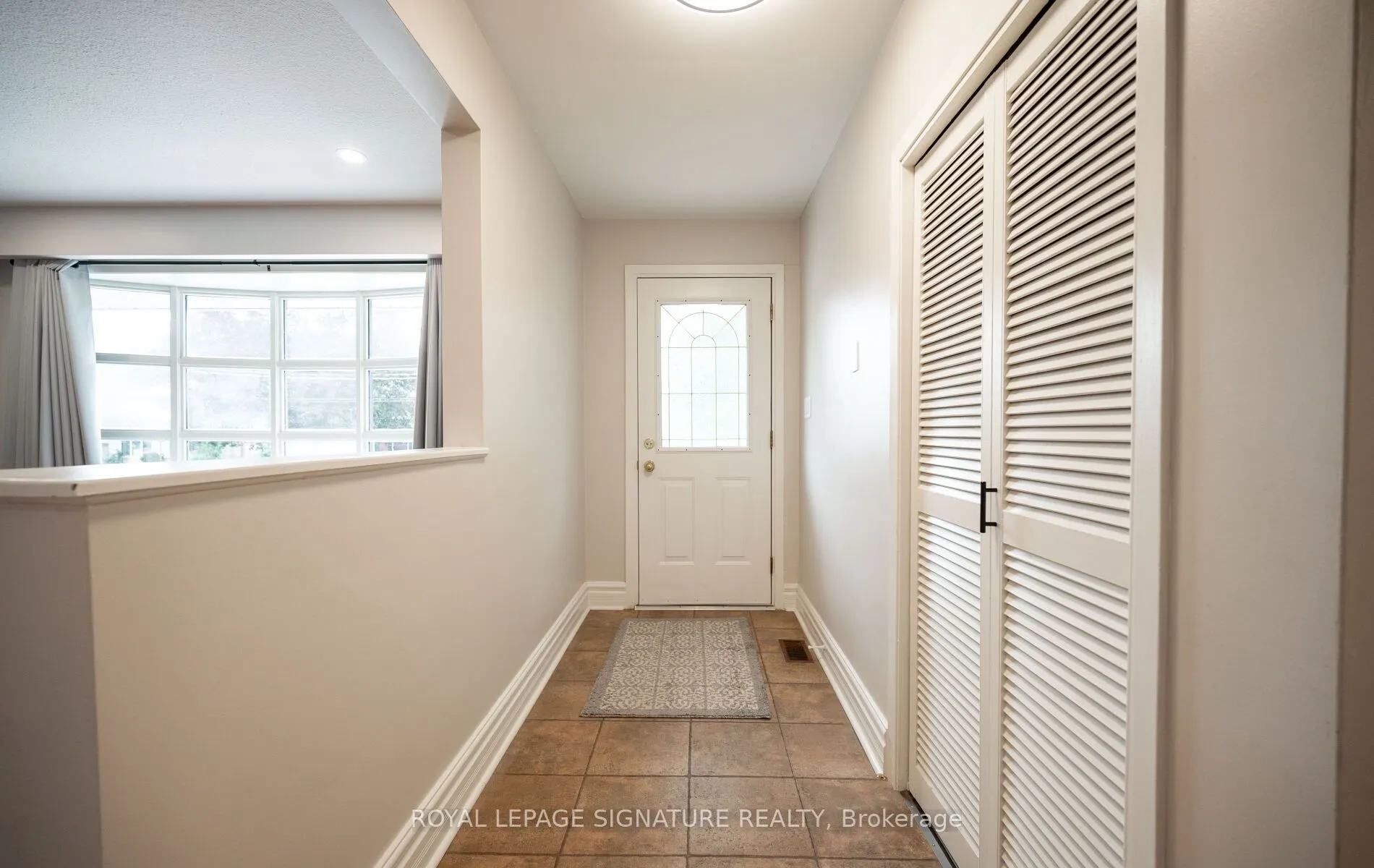 16 Eleanor Court #Upper