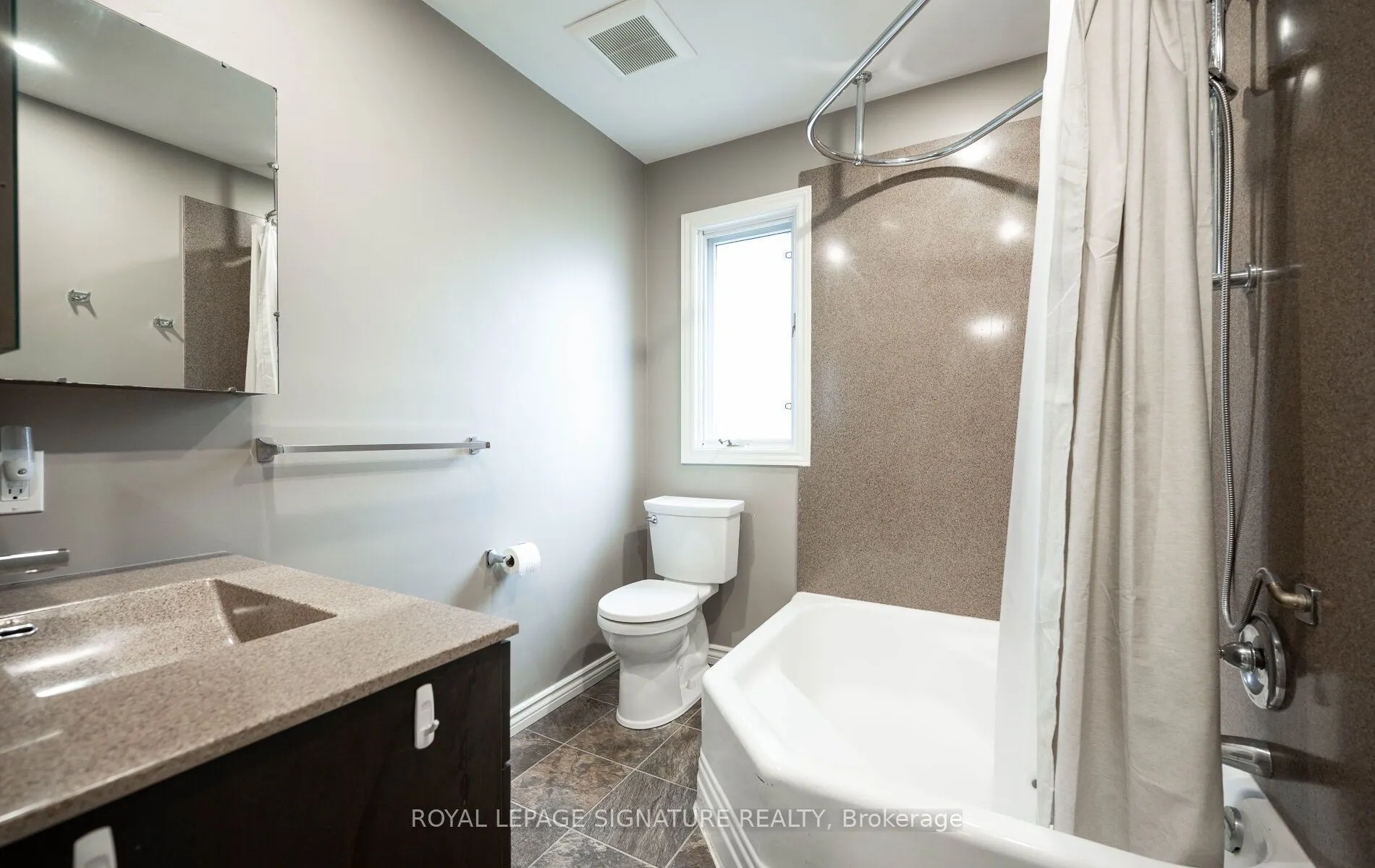 16 Eleanor Court #Upper