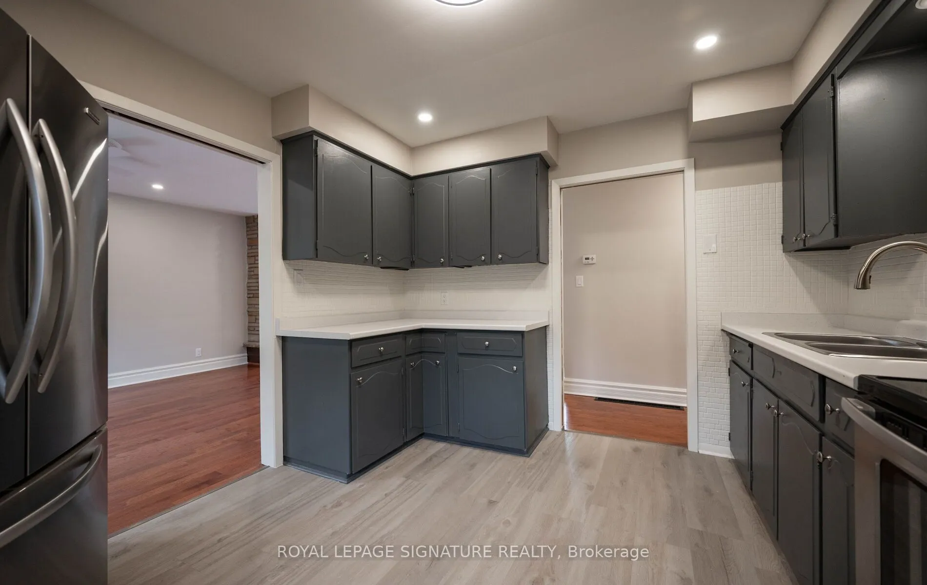 16 Eleanor Court #Upper