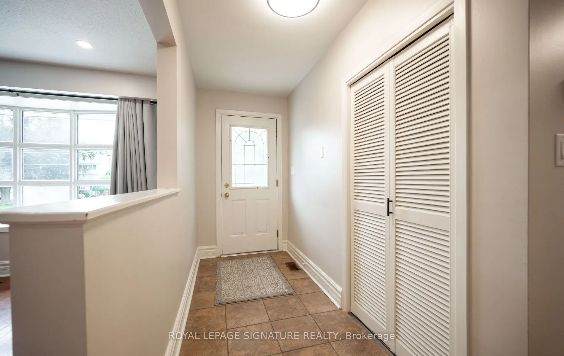 16 Eleanor Court #Upper