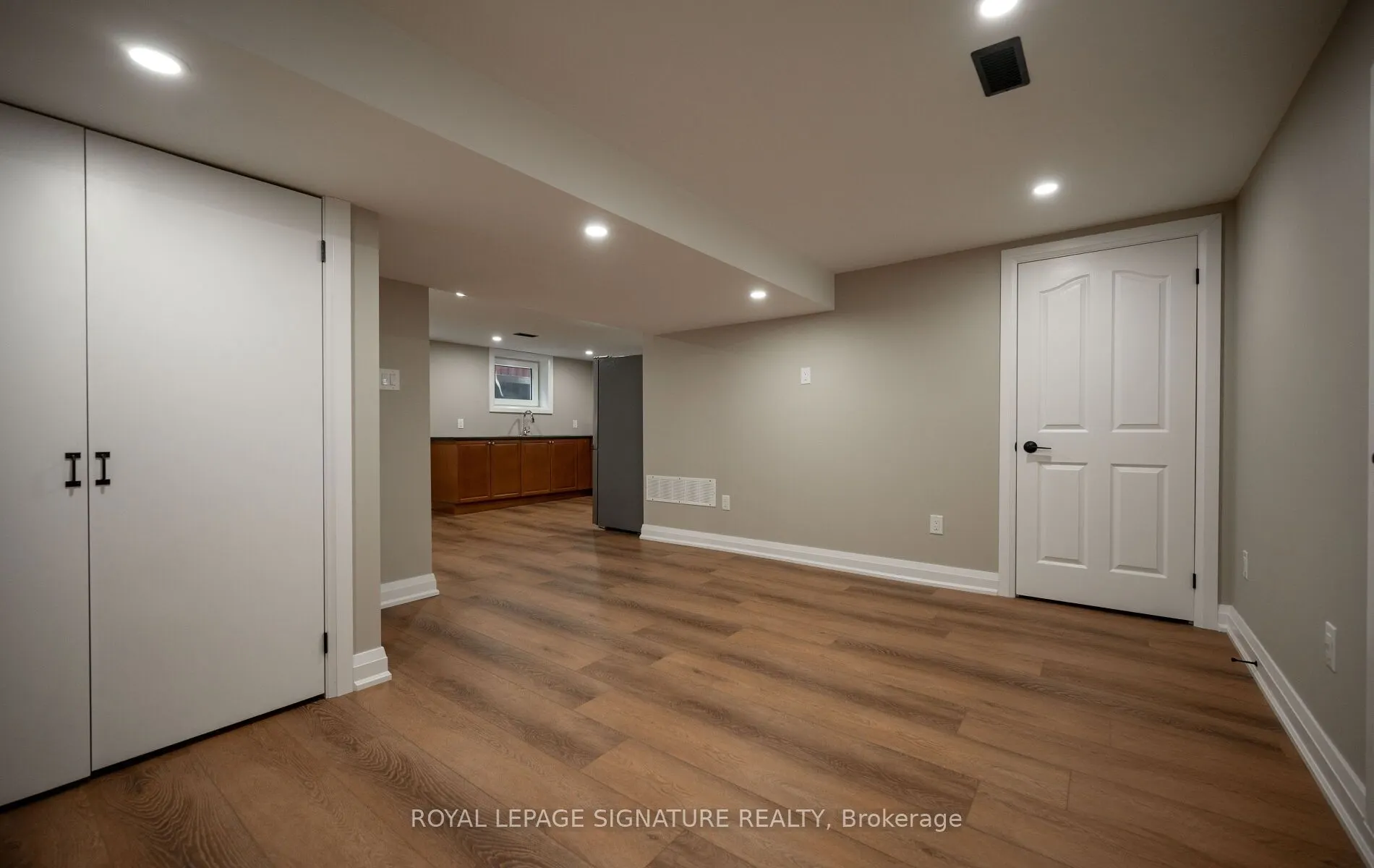 16 Eleanor Court #Lower