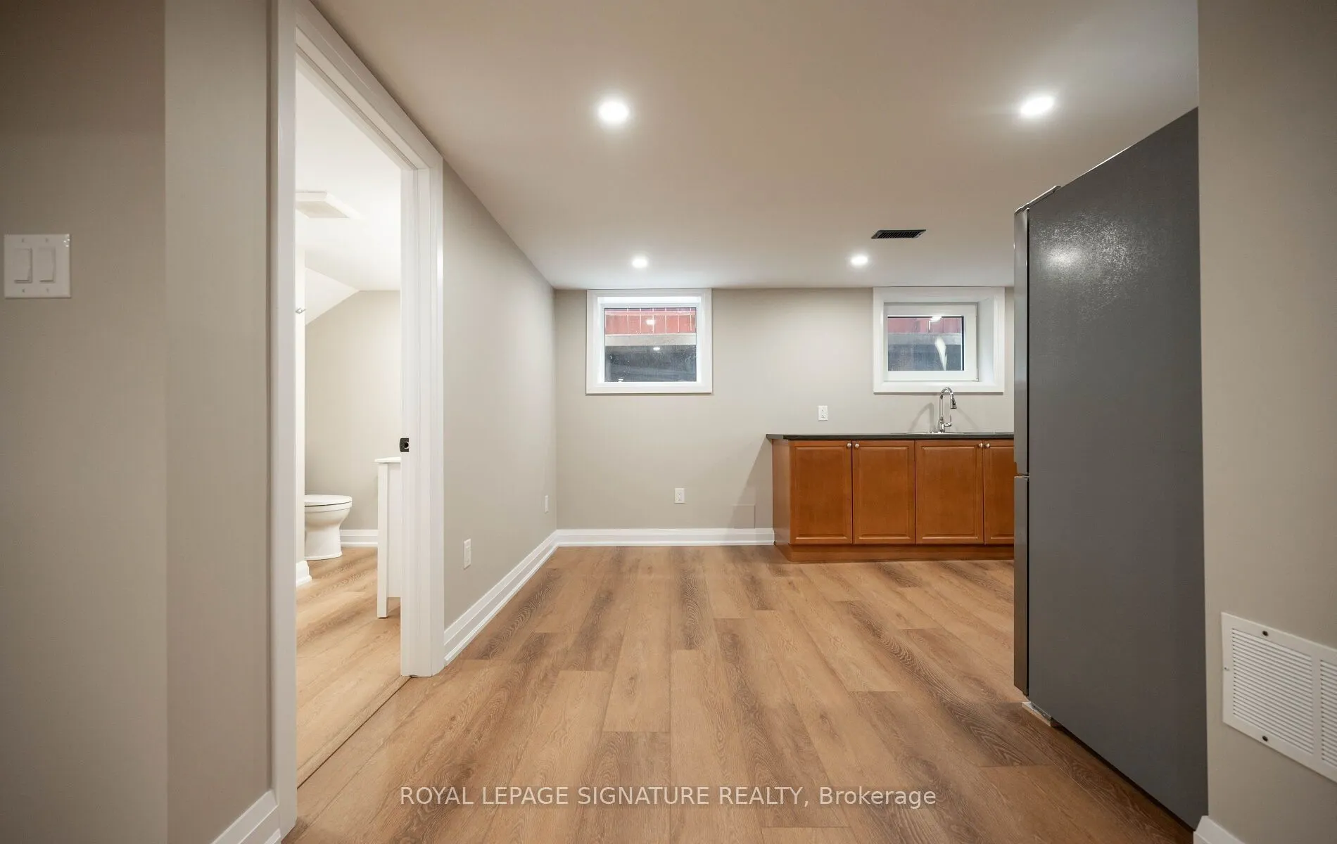 16 Eleanor Court #Lower