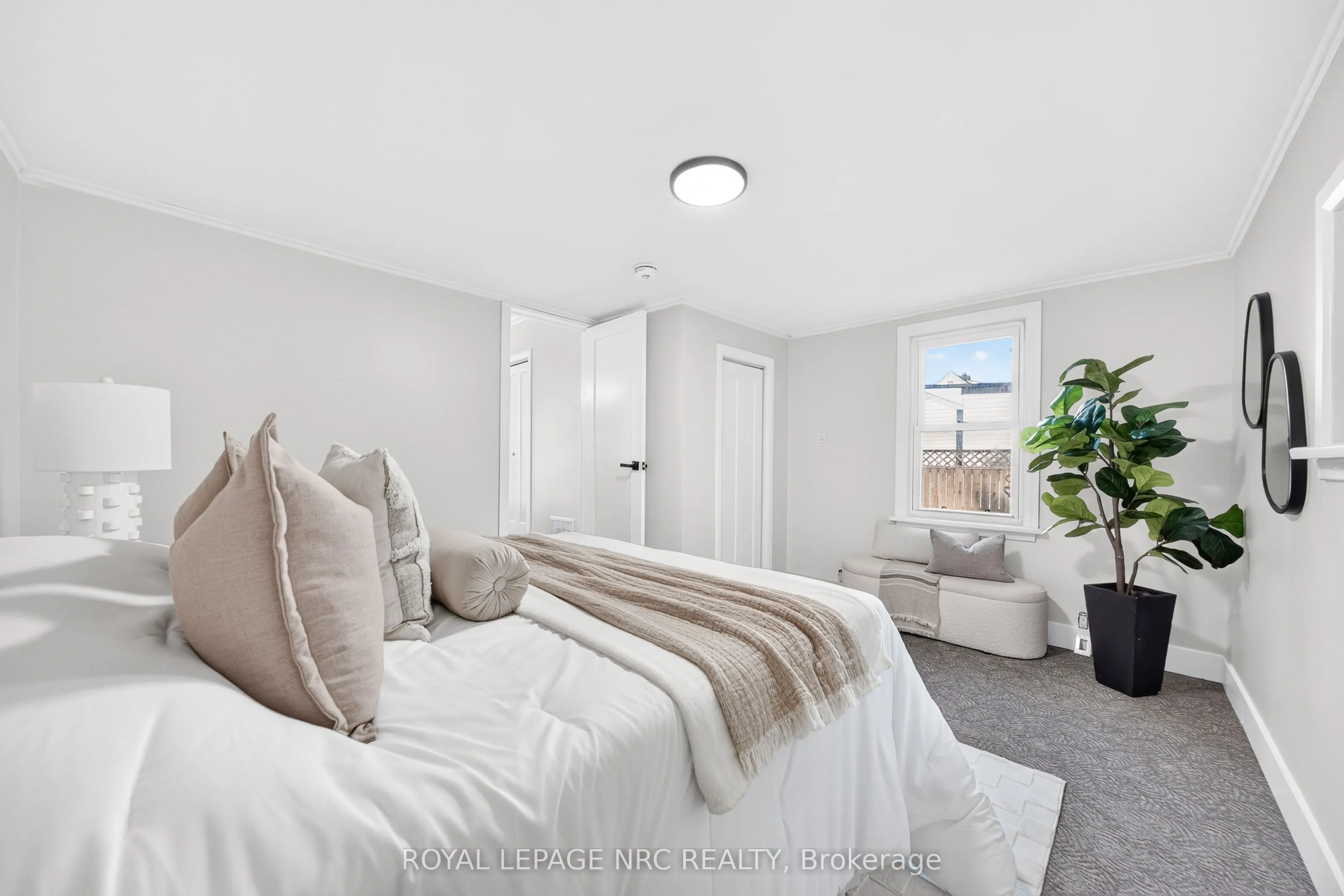 12 Admiral Road
