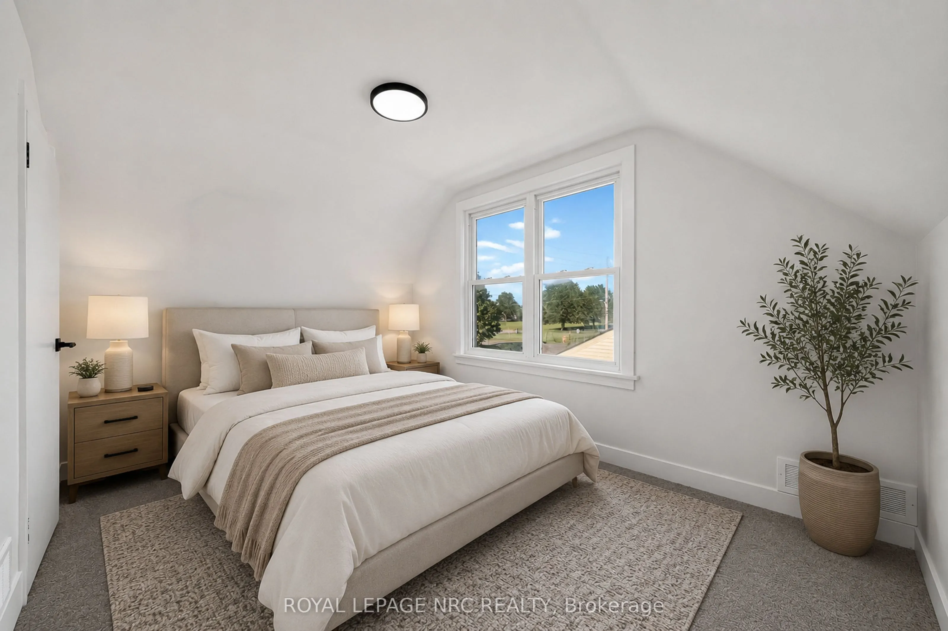 12 Admiral Road