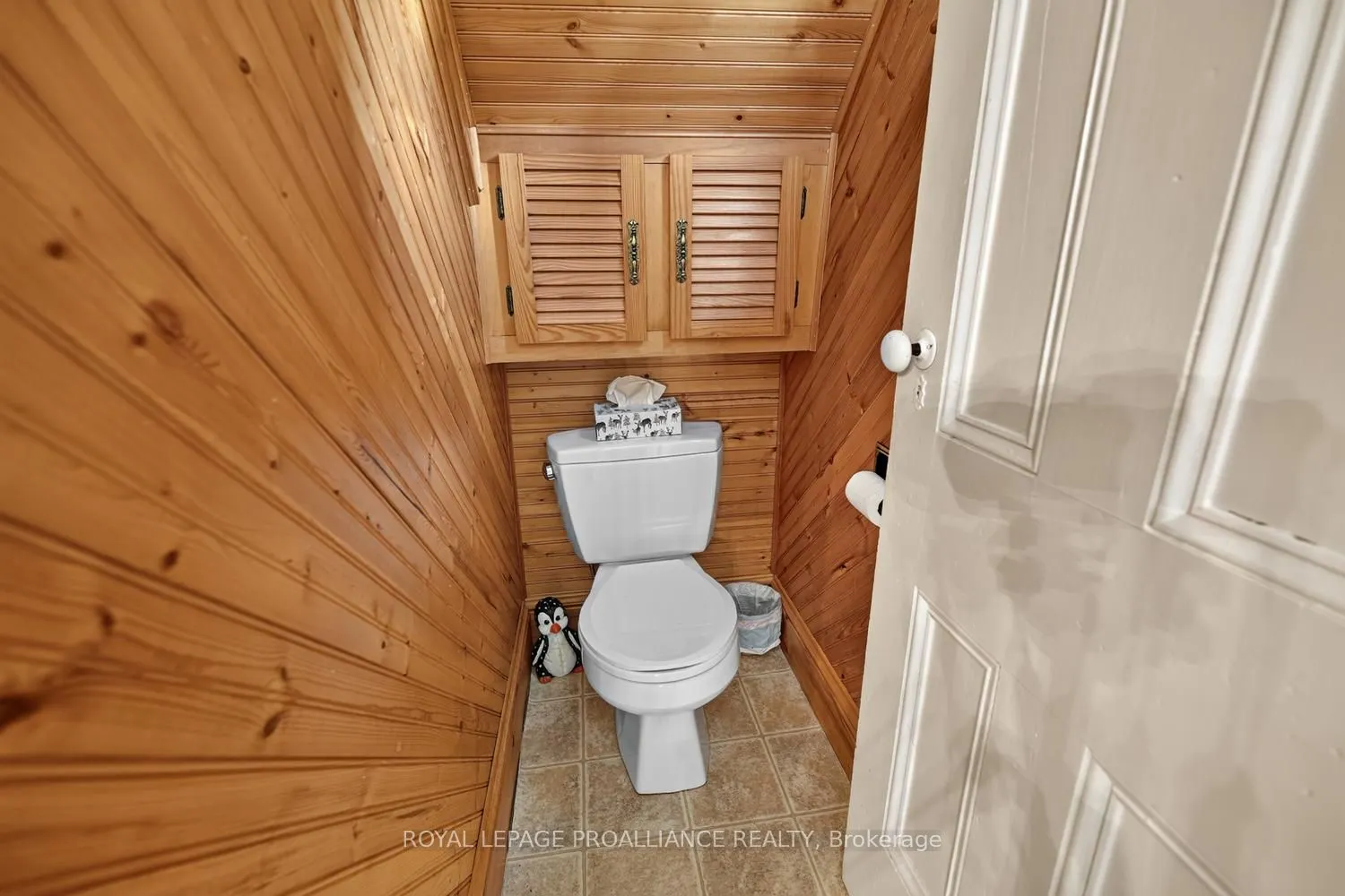 529 Dibble Street W