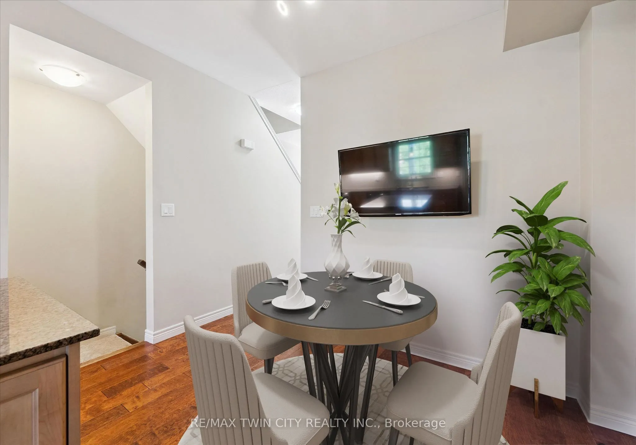4 Cheltenham Mews