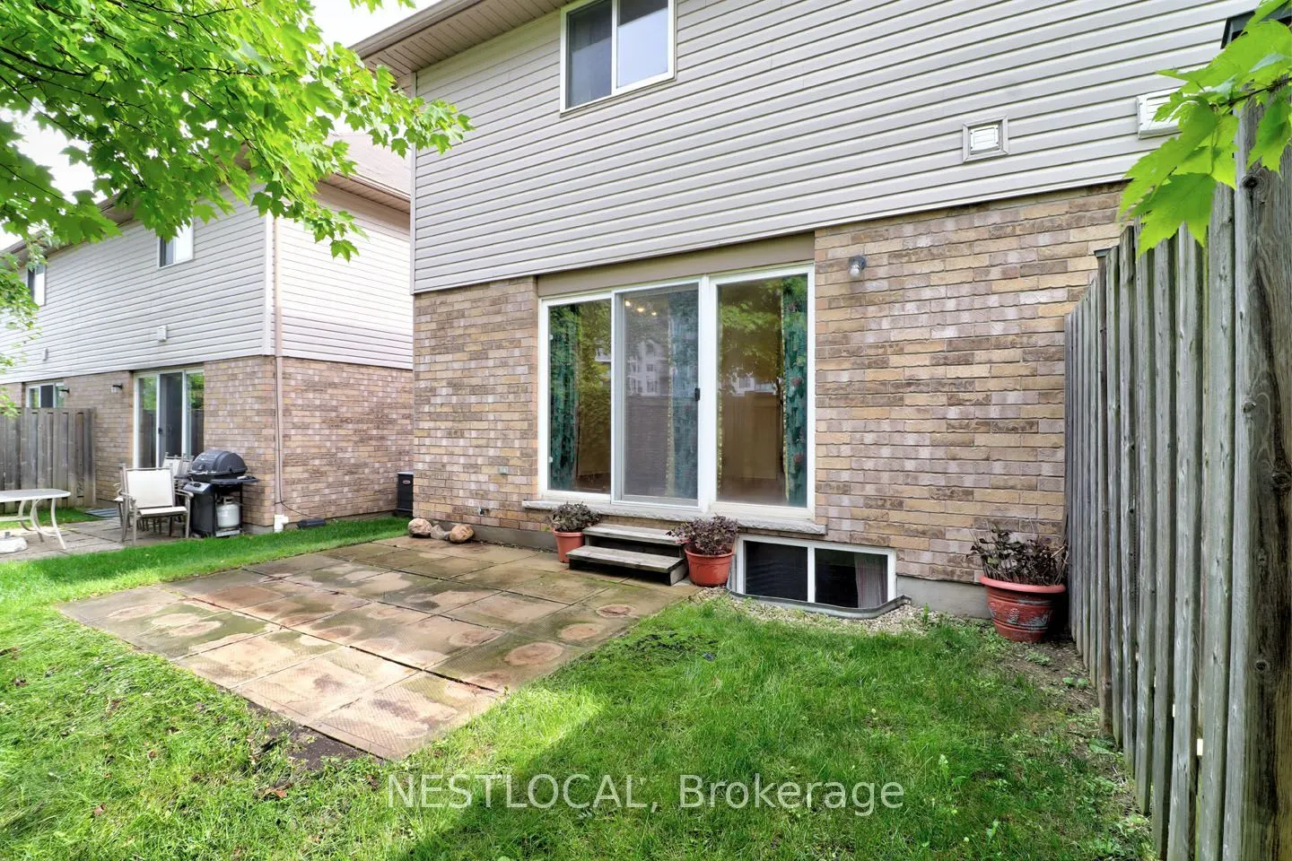 10 Fallowfield Drive #11