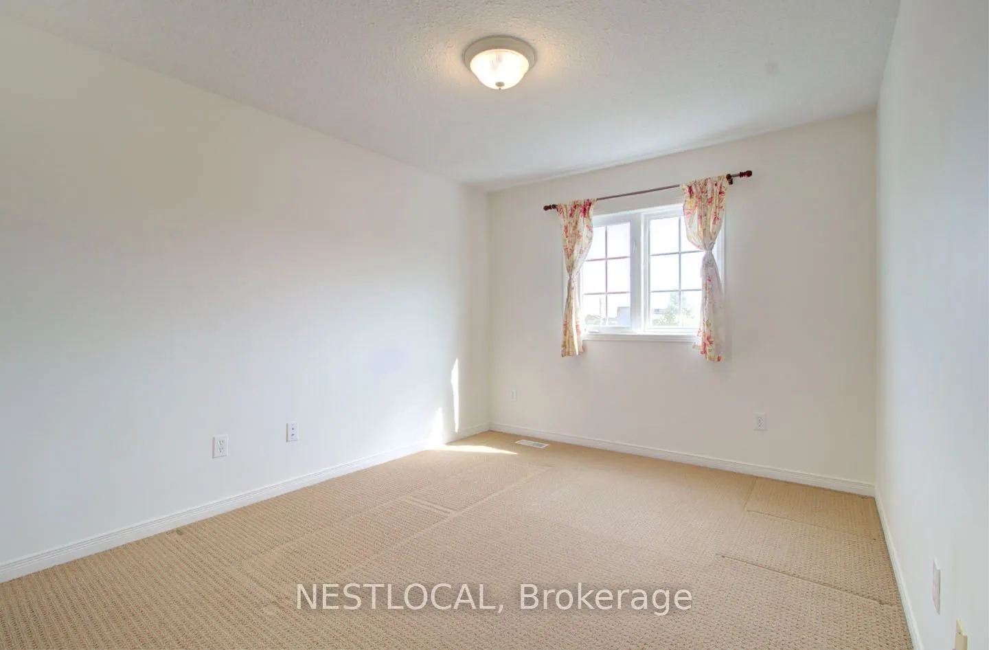 10 Fallowfield Drive #11