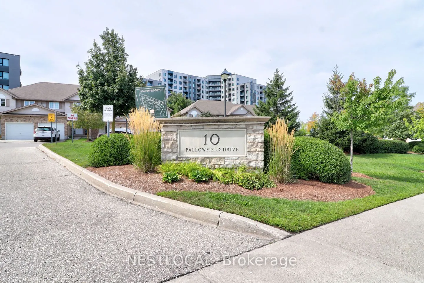 10 Fallowfield Drive #11