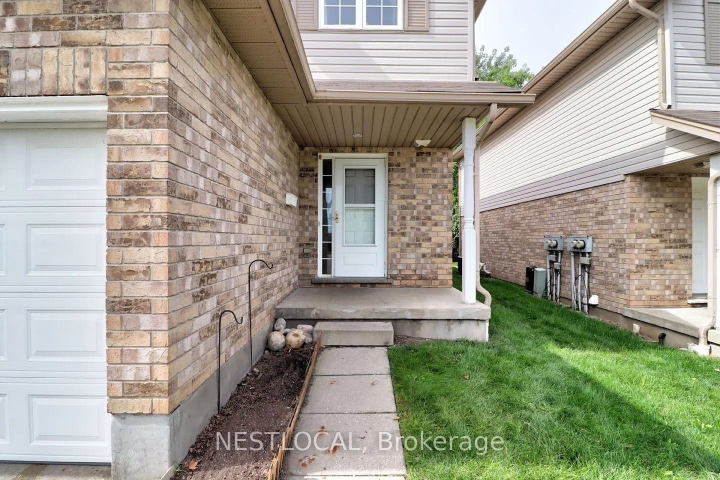 10 Fallowfield Drive #11