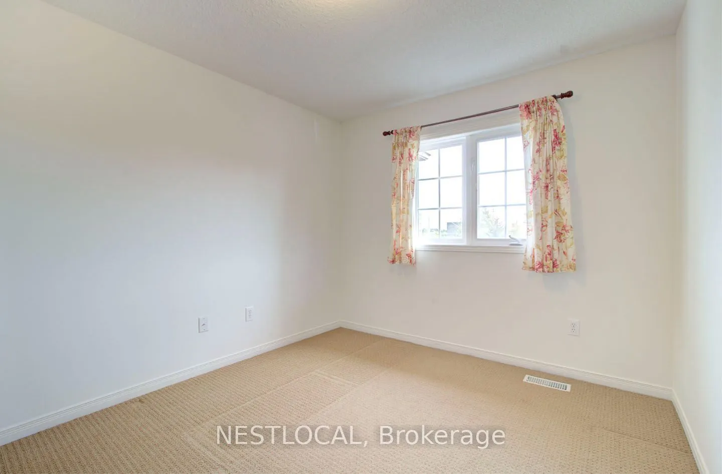 10 Fallowfield Drive #11