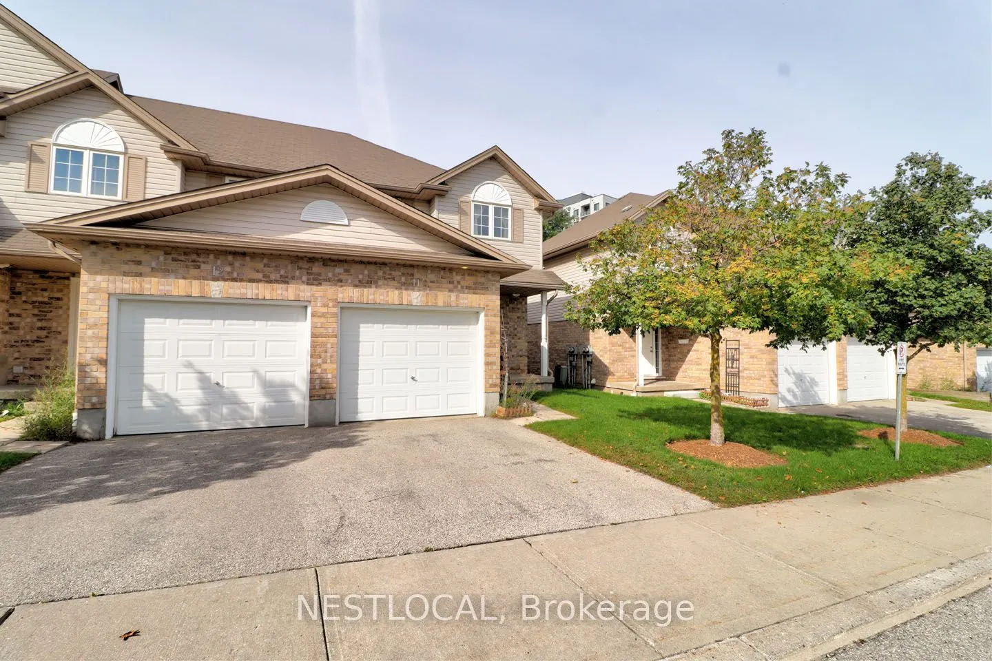 10 Fallowfield Drive #11