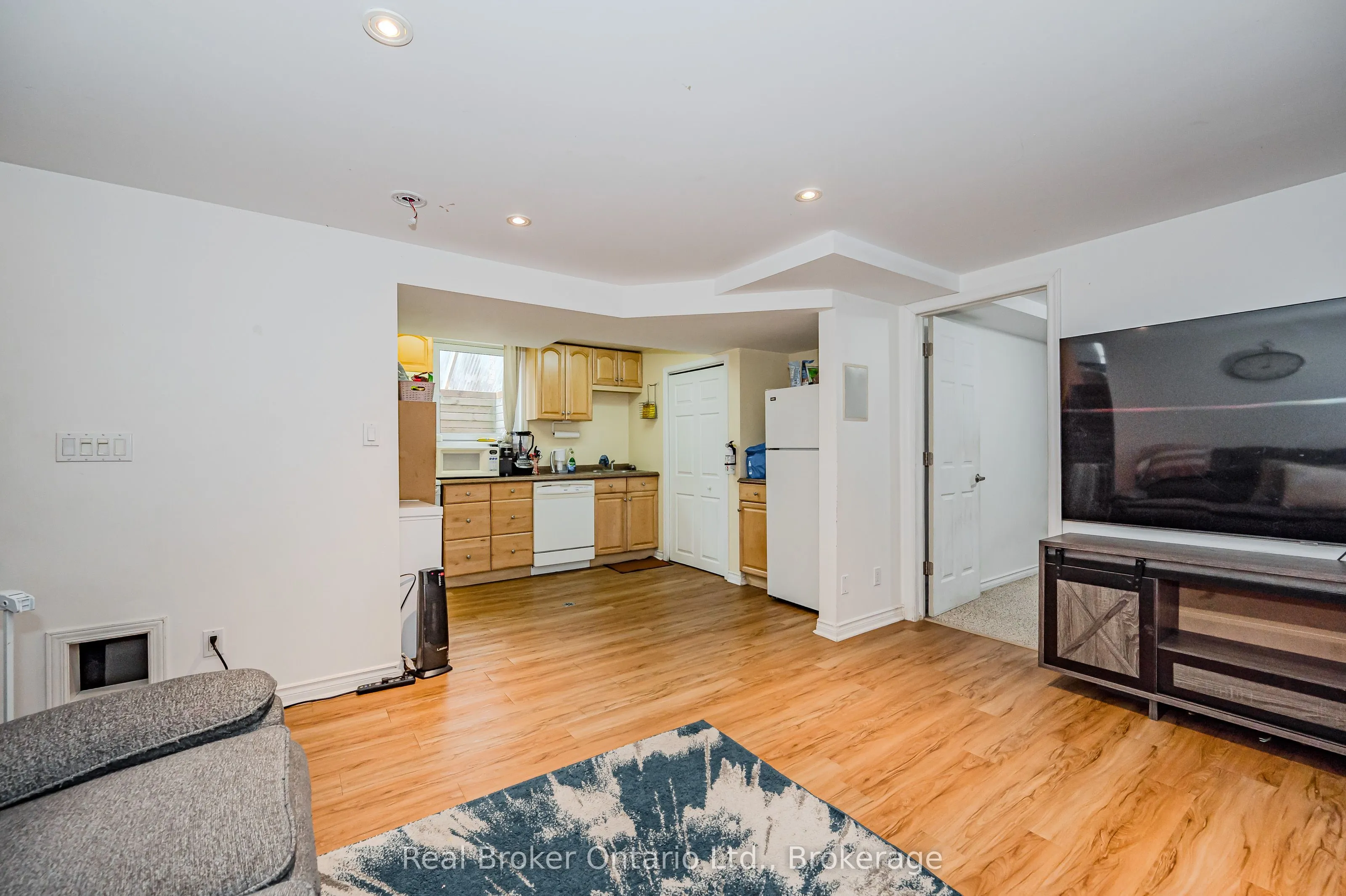 14 Southcreek Trail #B