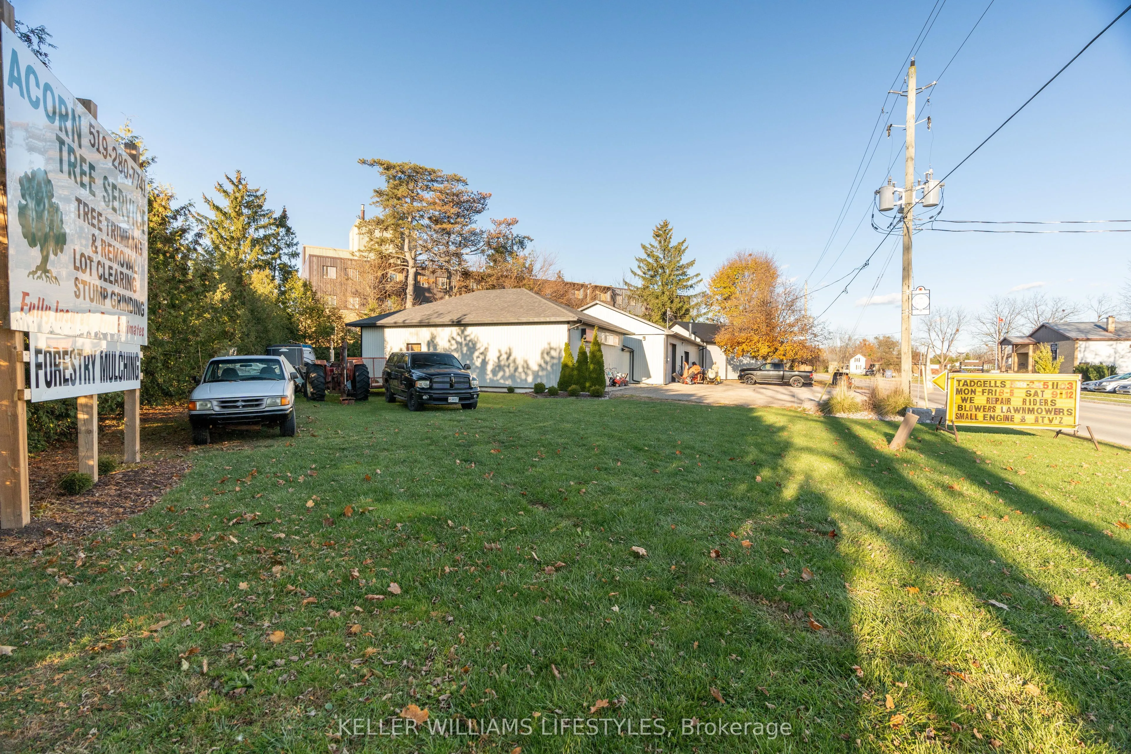 281 Metcalfe Street W