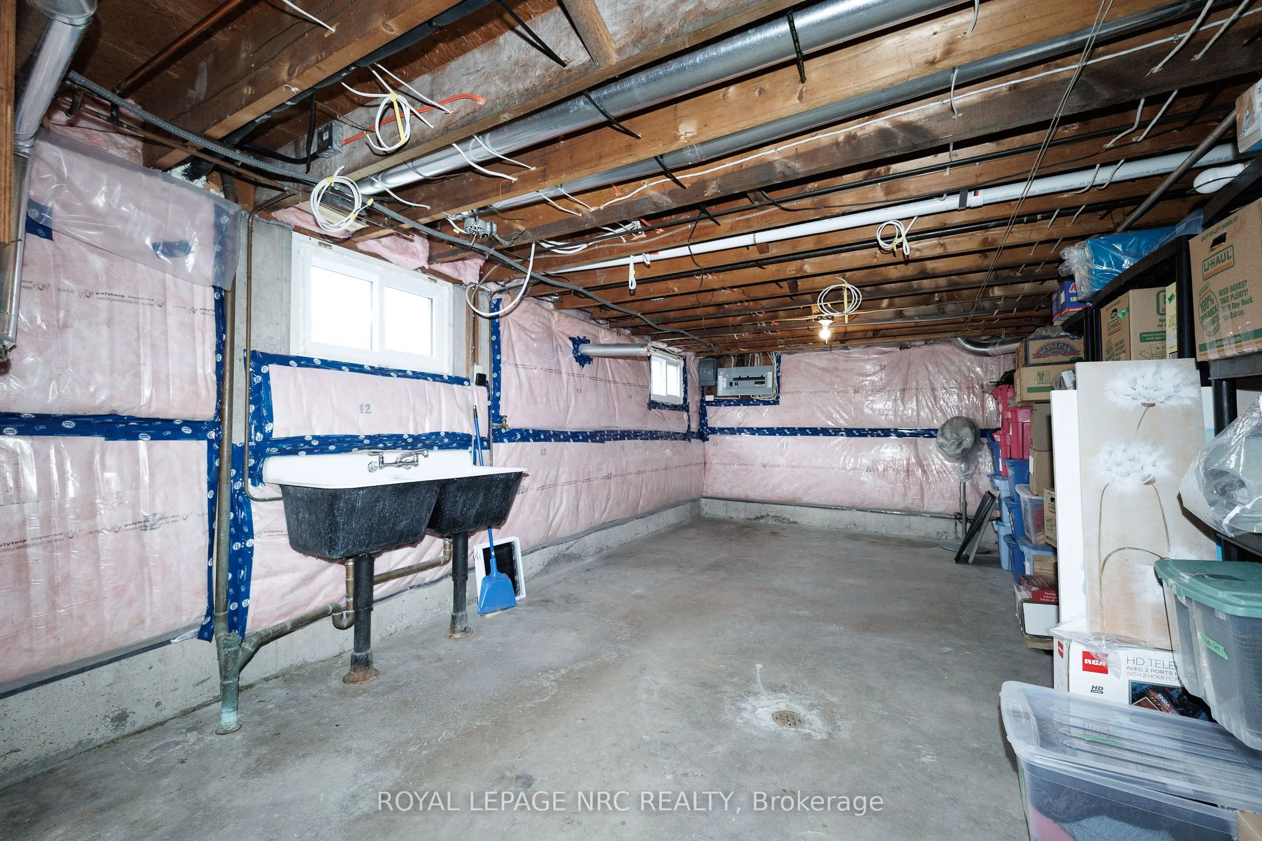 24 Munro Street