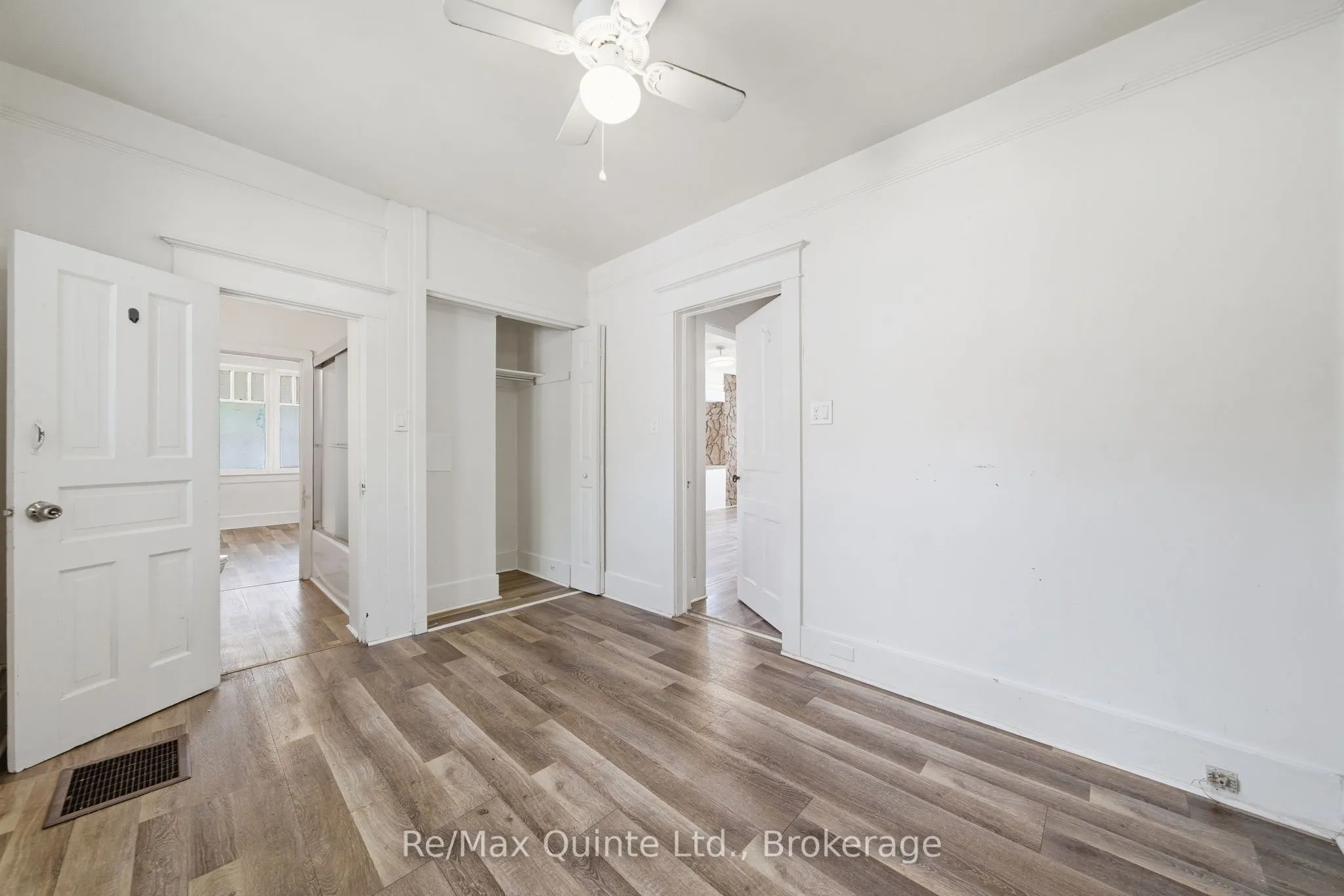 8 Dunbar Street