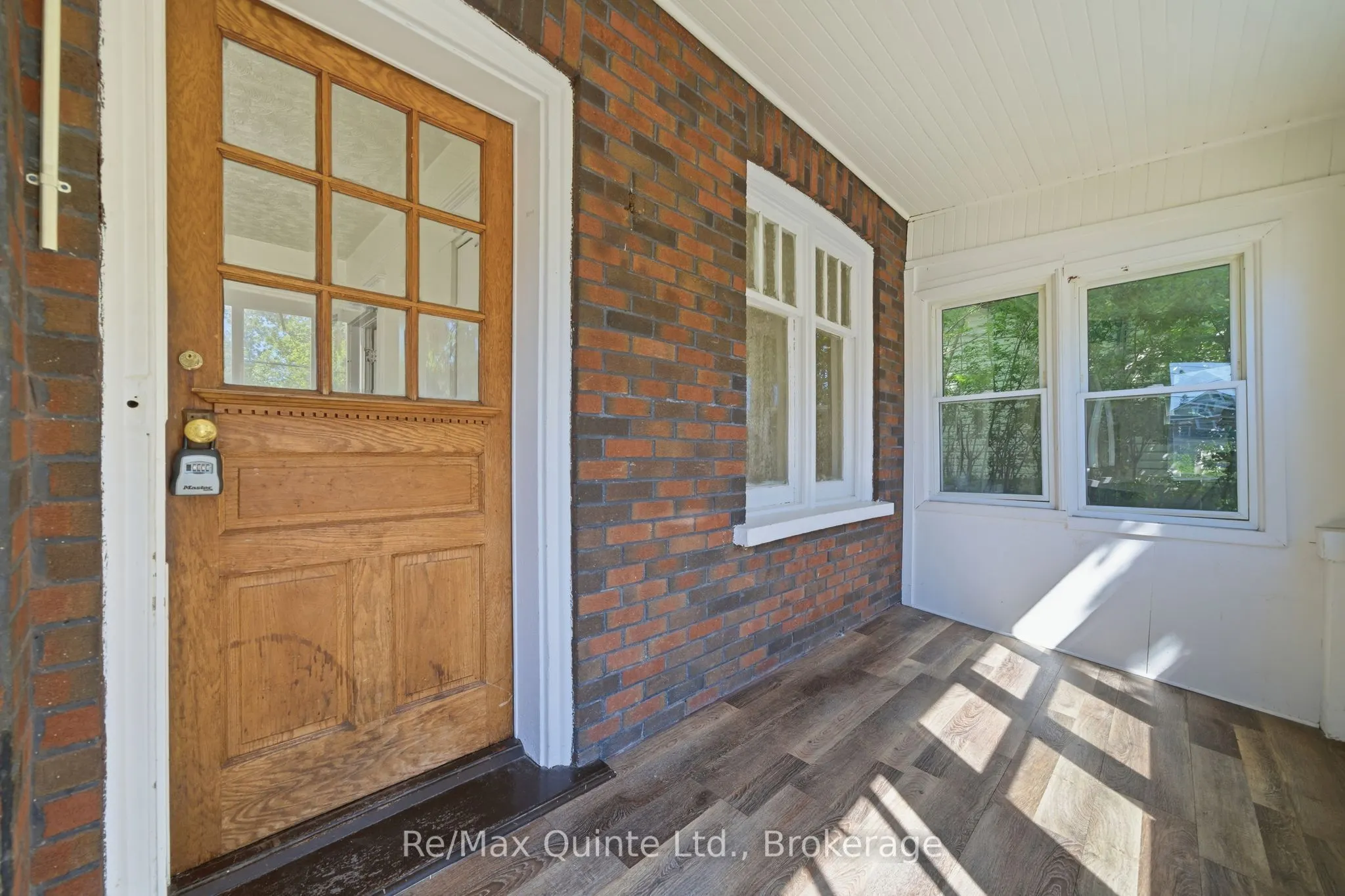 8 Dunbar Street