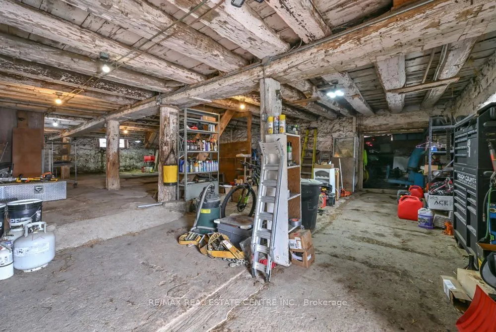 347157 Mono Centre Road
