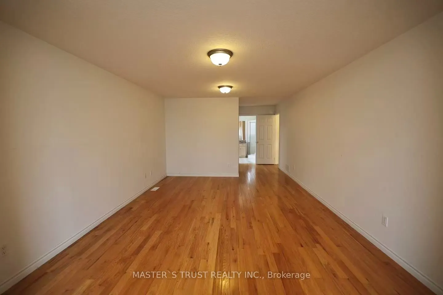 7 Westra Drive