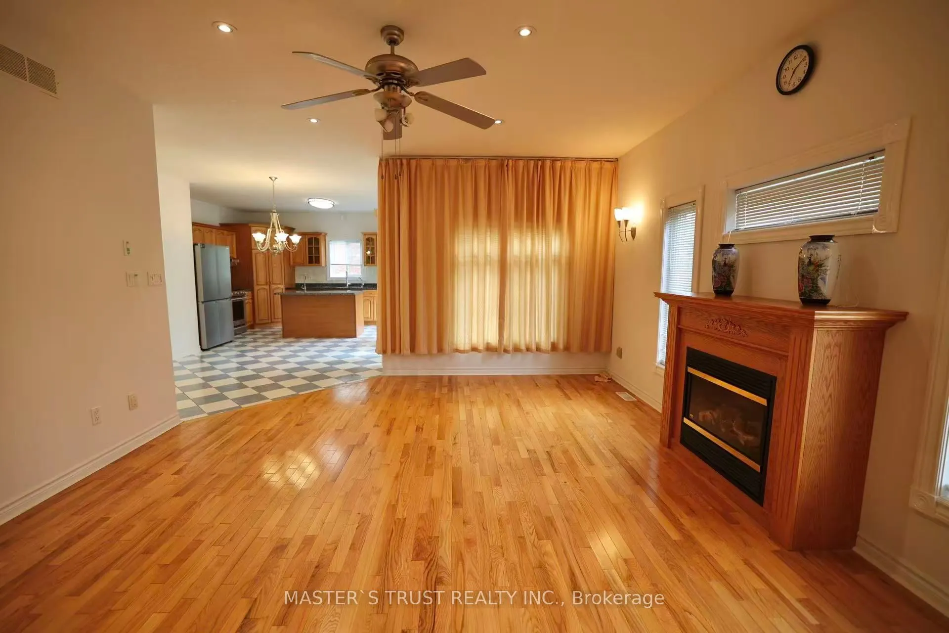 7 Westra Drive