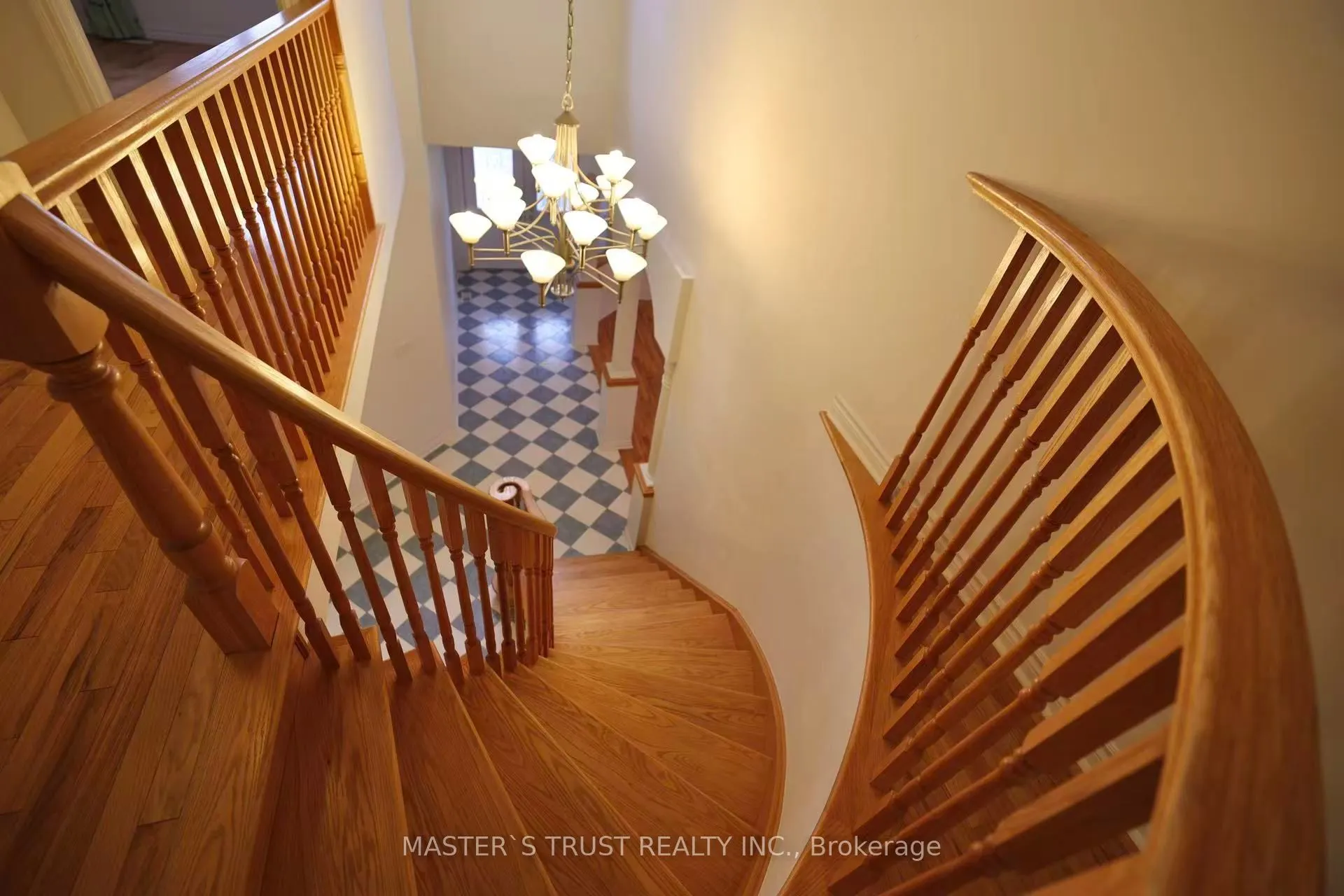7 Westra Drive
