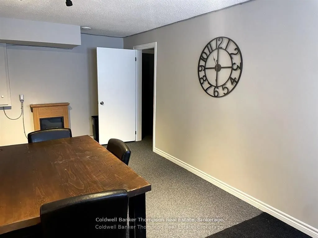 8 West Street N #6