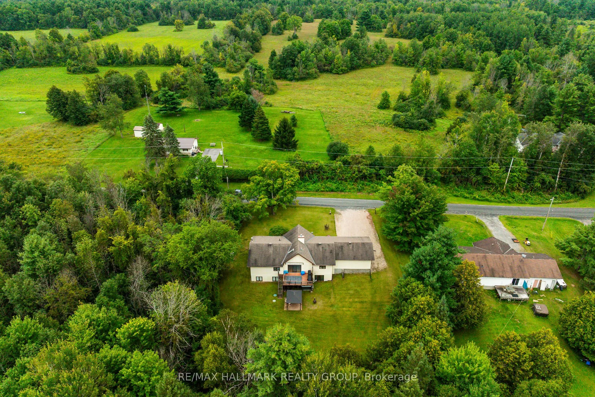 2346 Bathurst 5th Concession Road