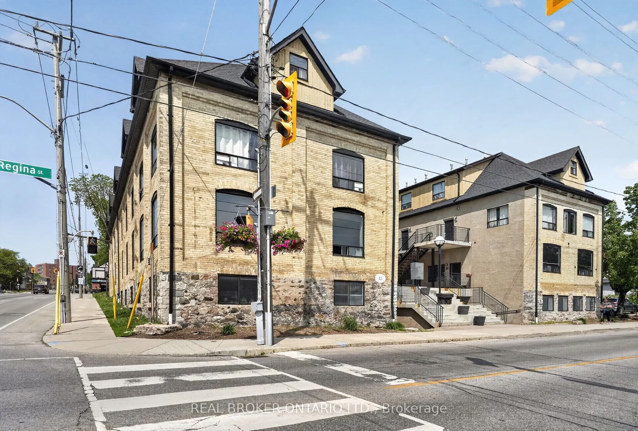 12 Bridgeport Road E #9