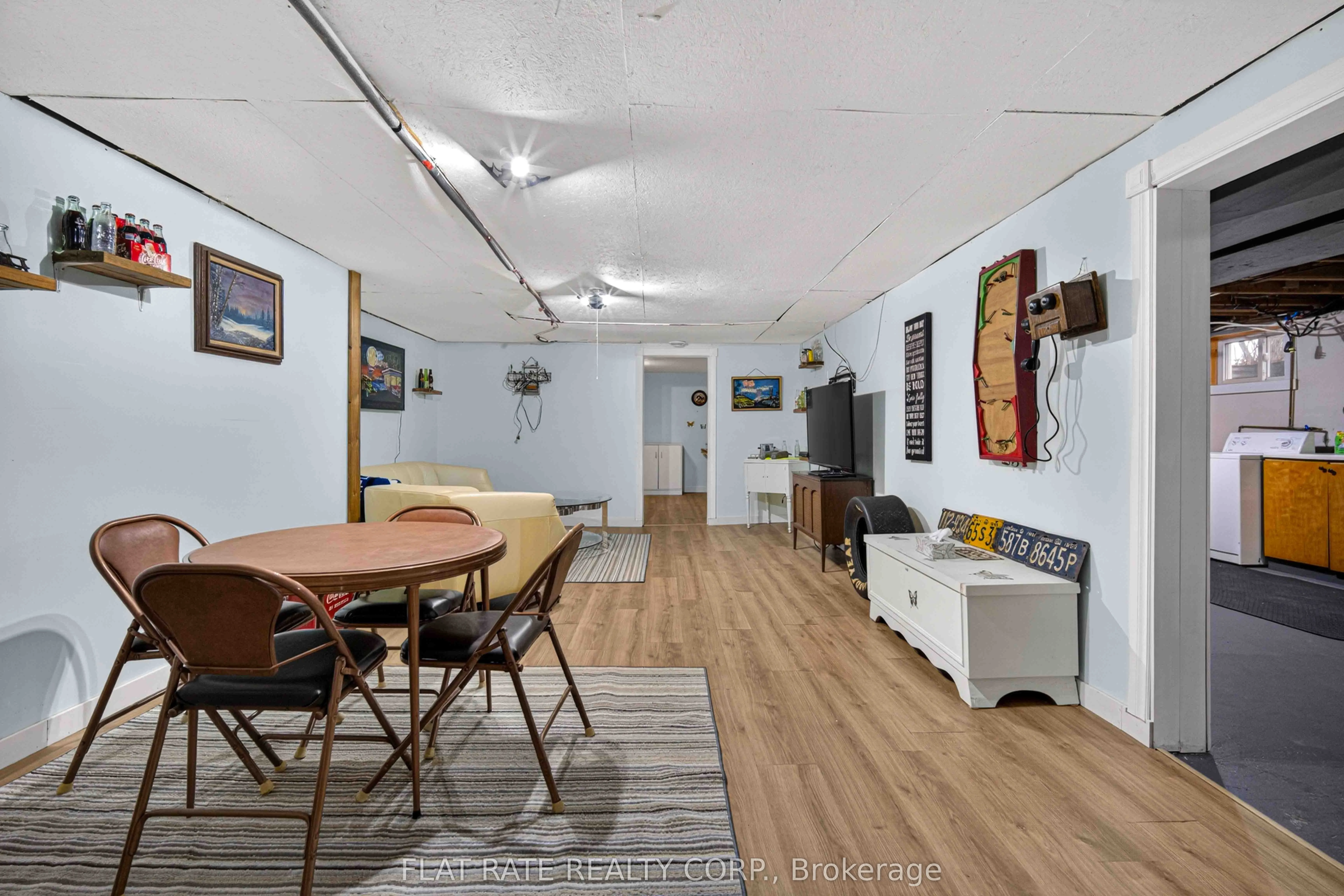 23 WILLOW Road