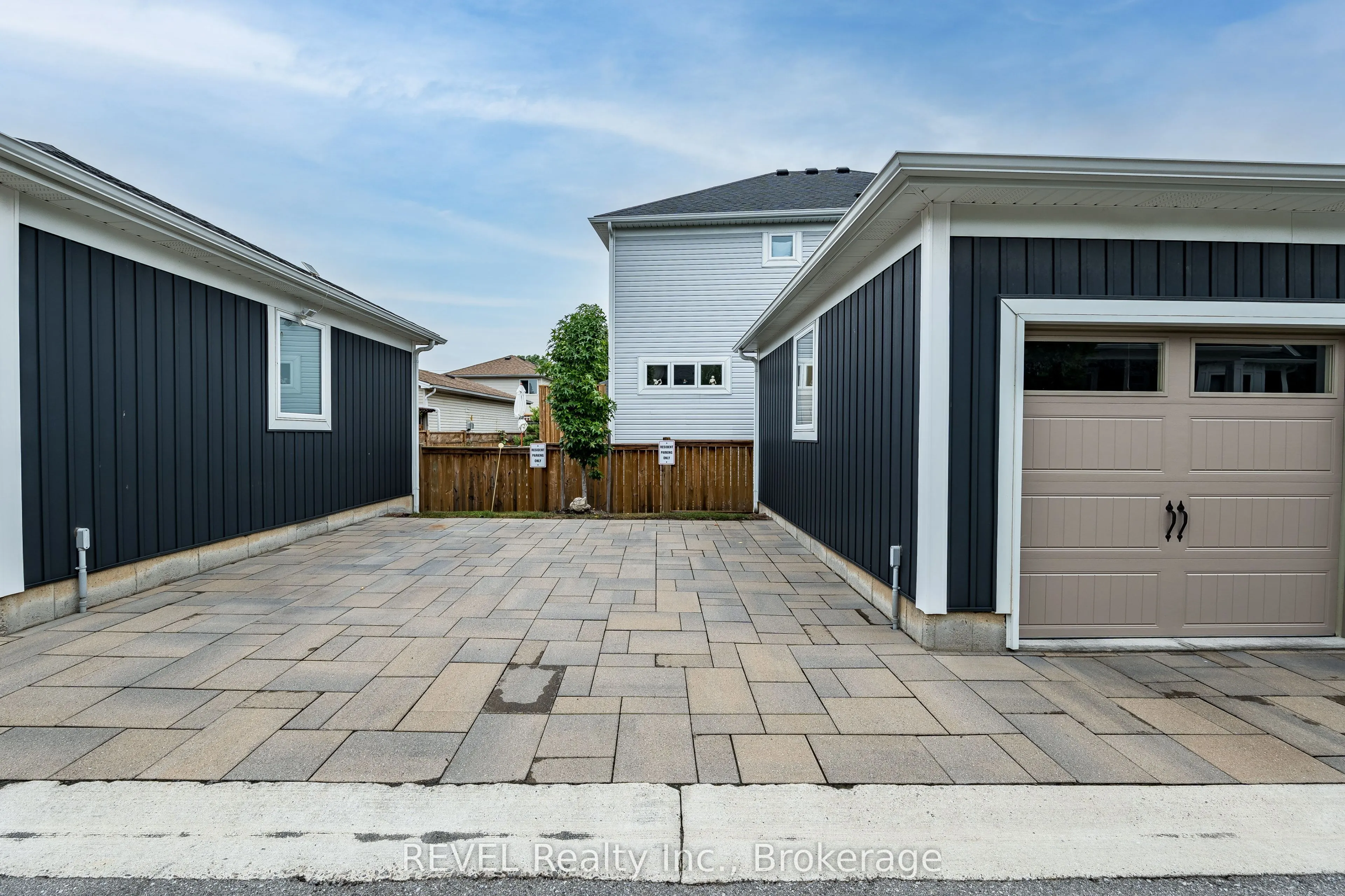 18 Princeton Common Street #5