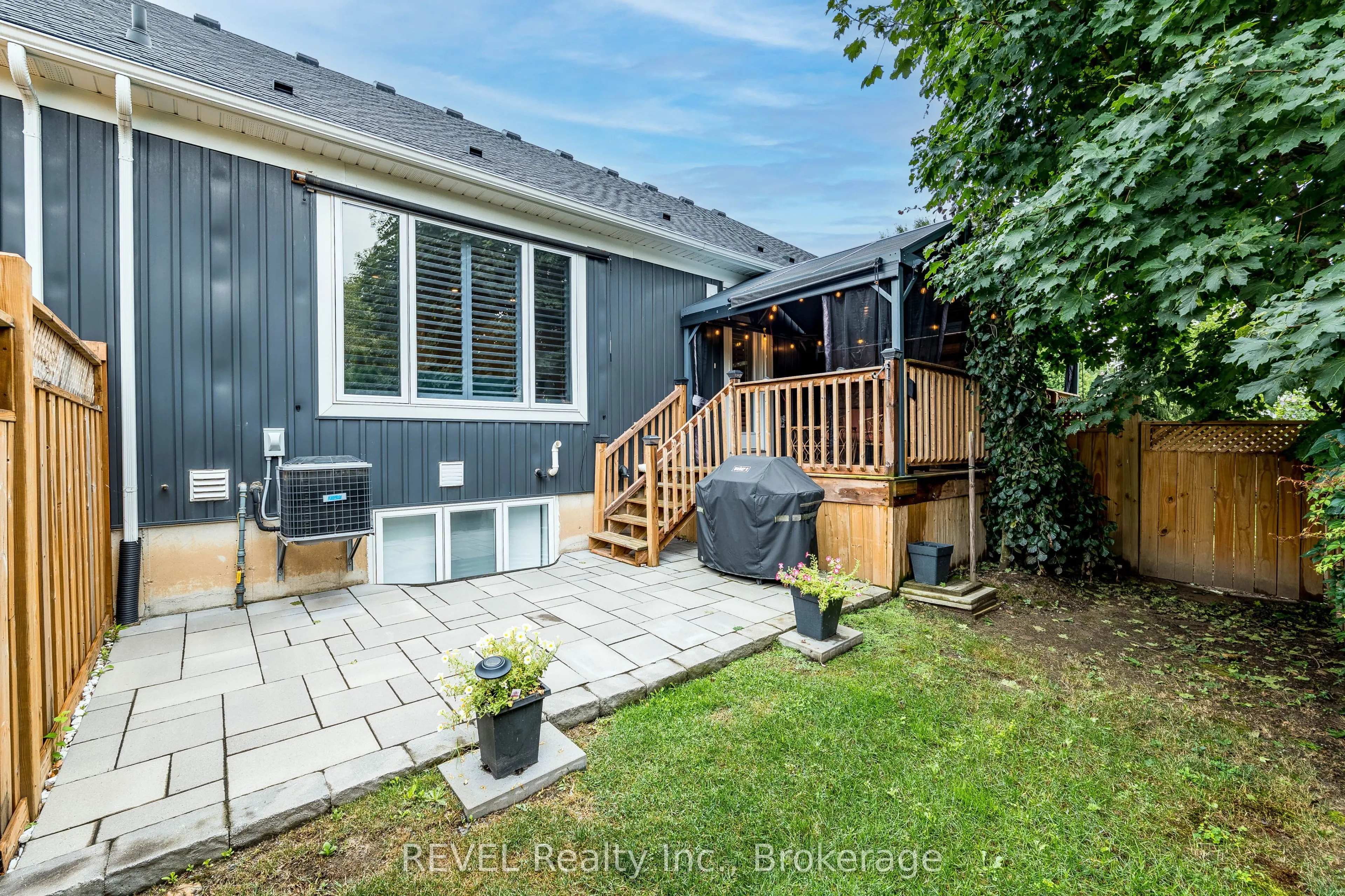 18 Princeton Common Street #5