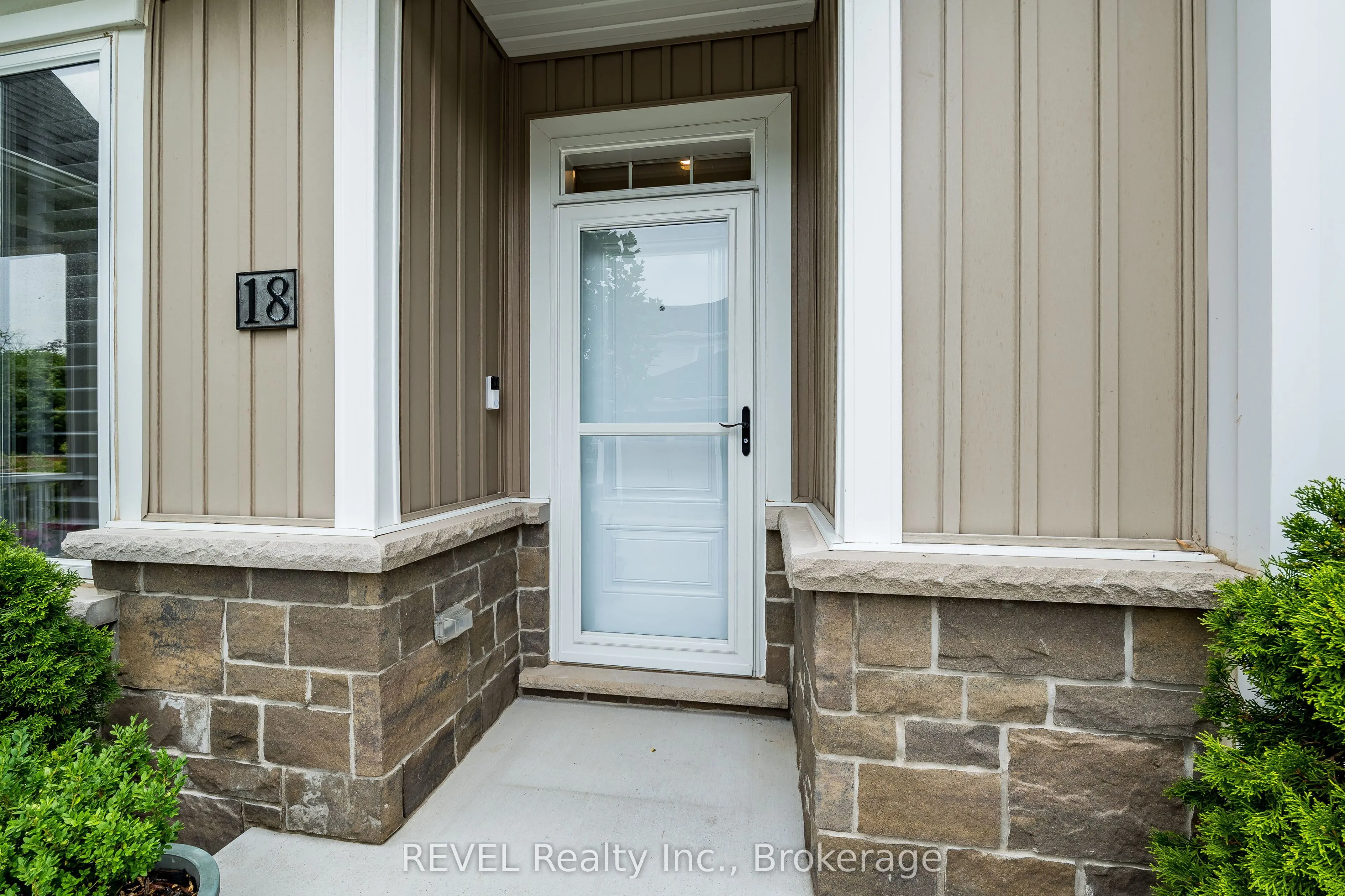 18 Princeton Common Street #5