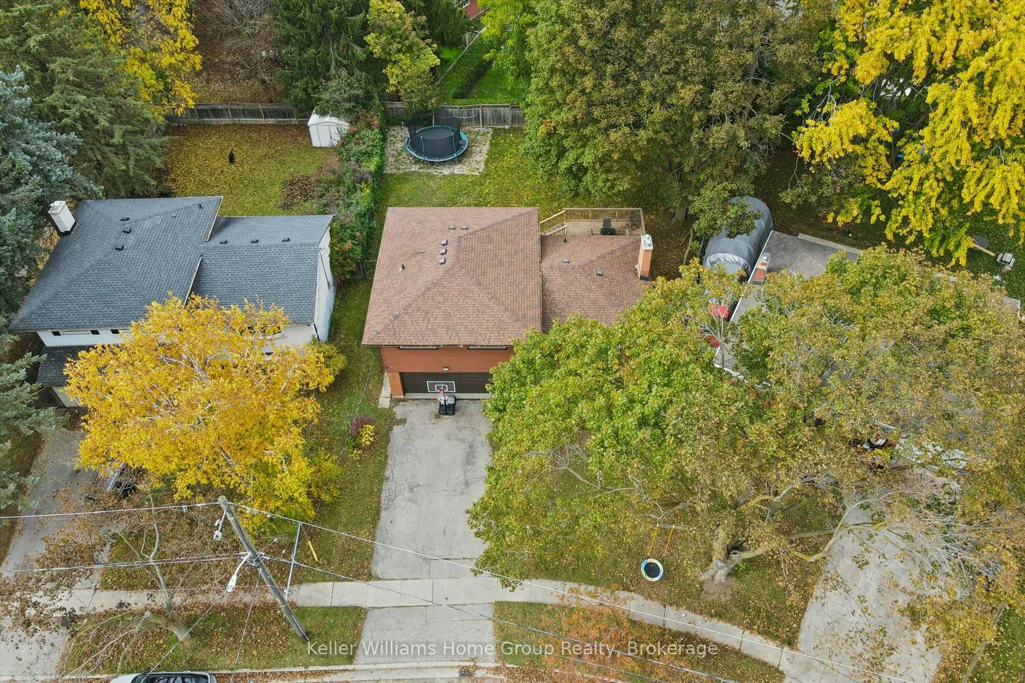 51 LONSDALE Drive
