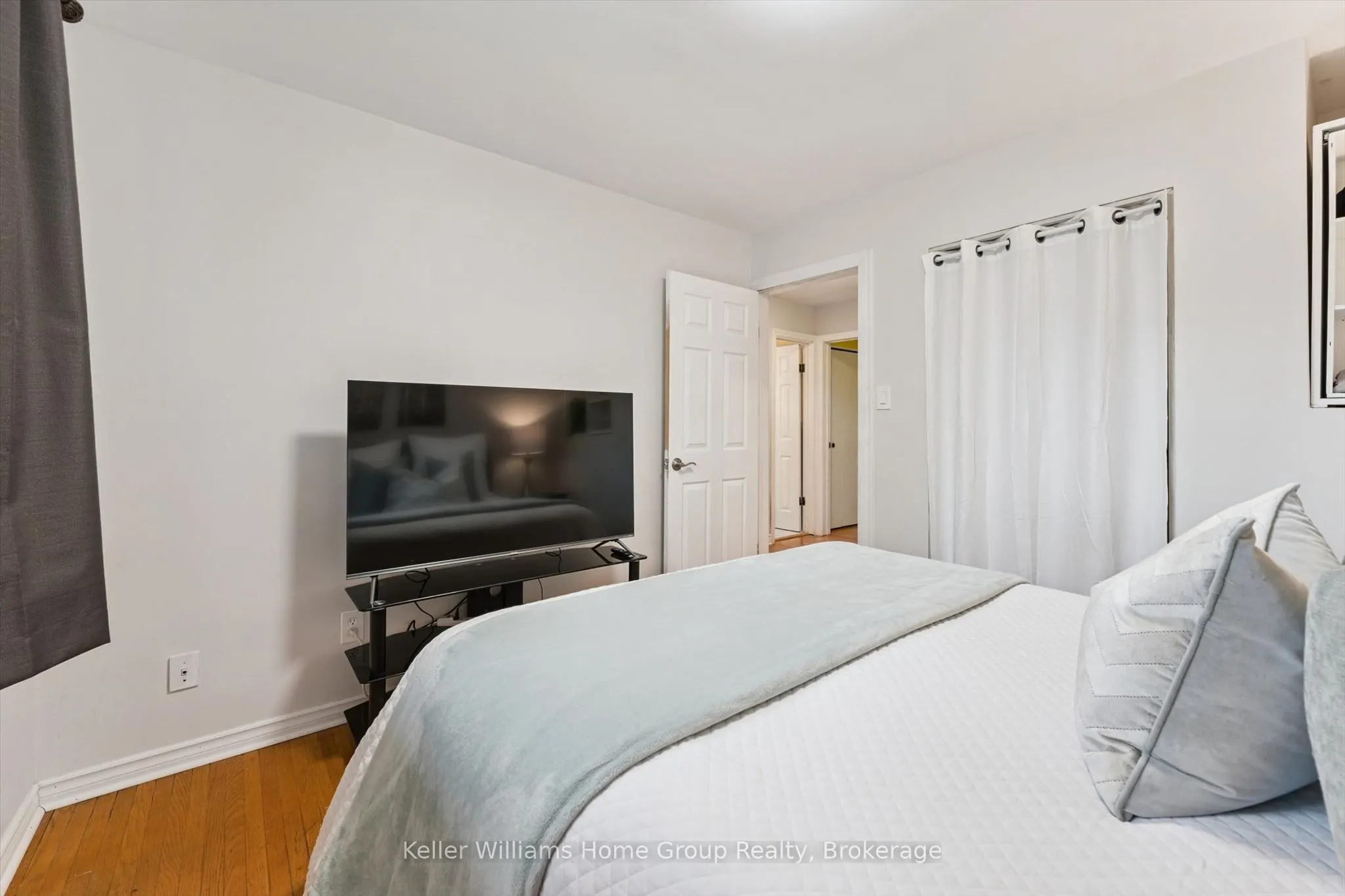 51 LONSDALE Drive