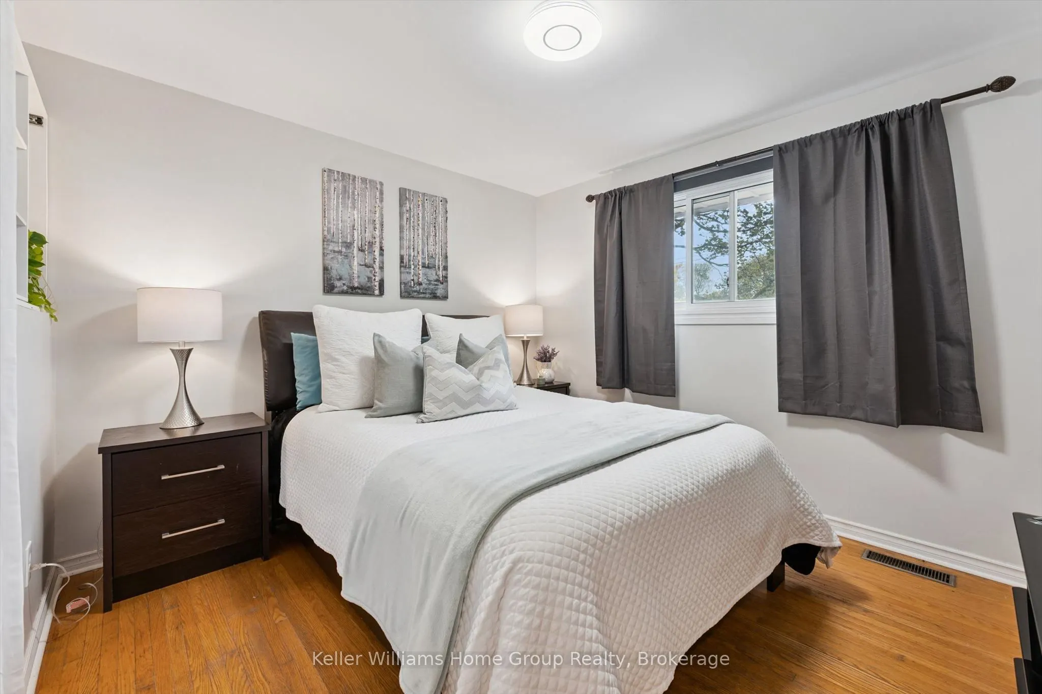 51 LONSDALE Drive