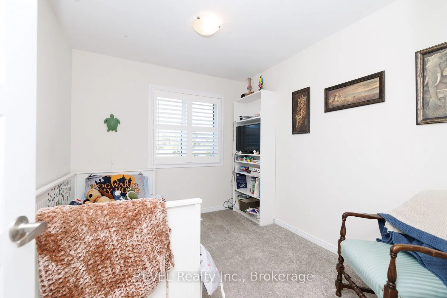 166 Esther Crescent