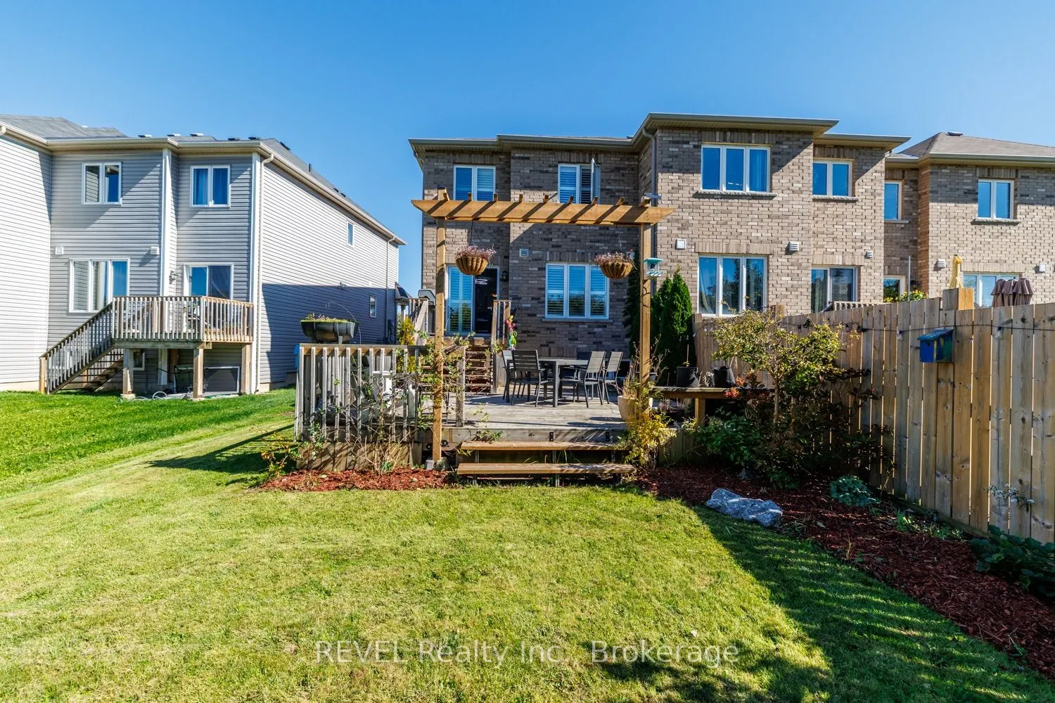166 Esther Crescent