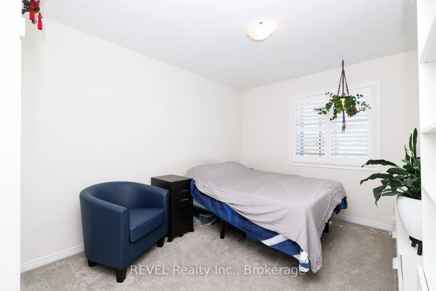 166 Esther Crescent