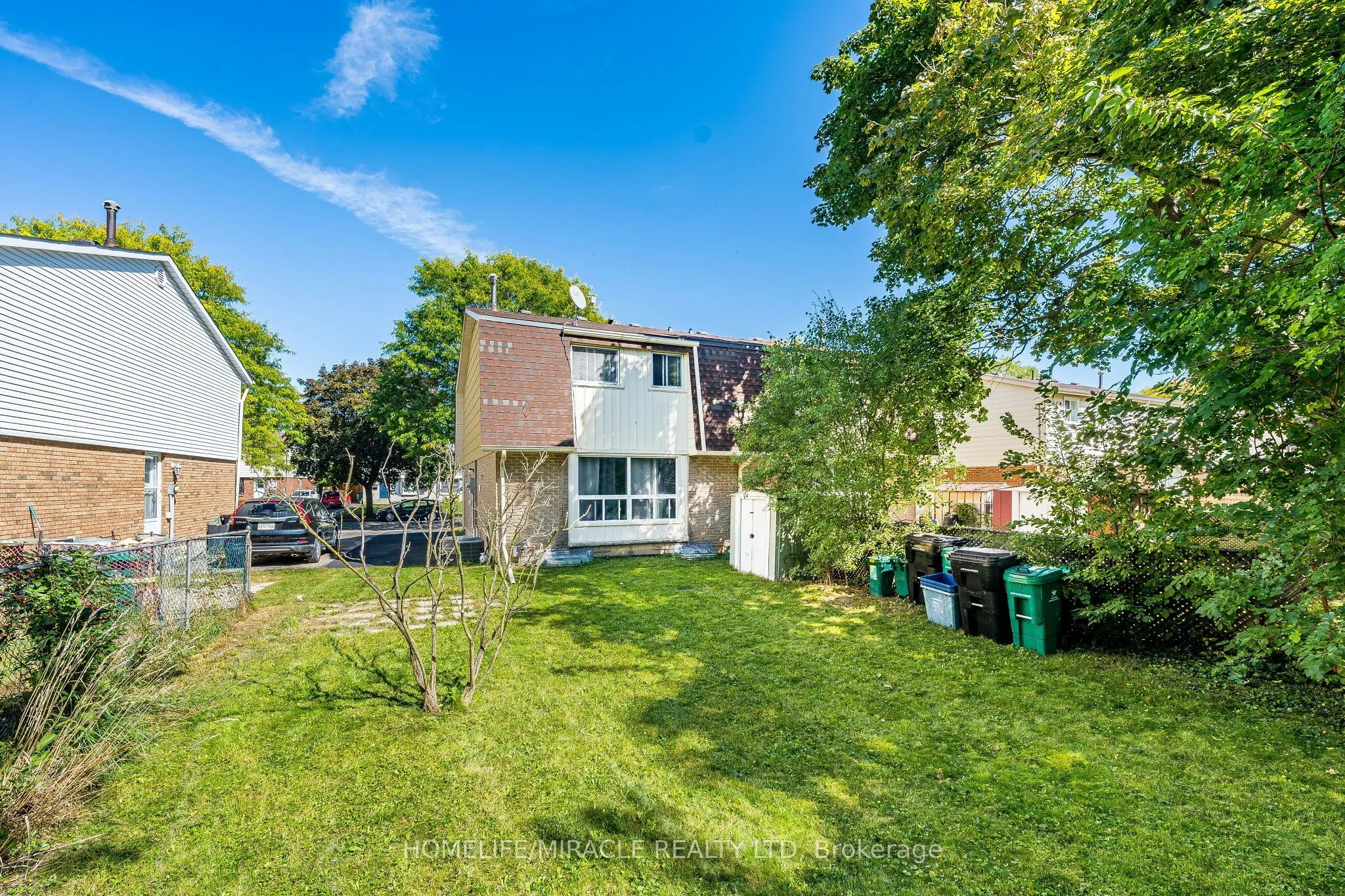 425 Dunvegan Drive #B