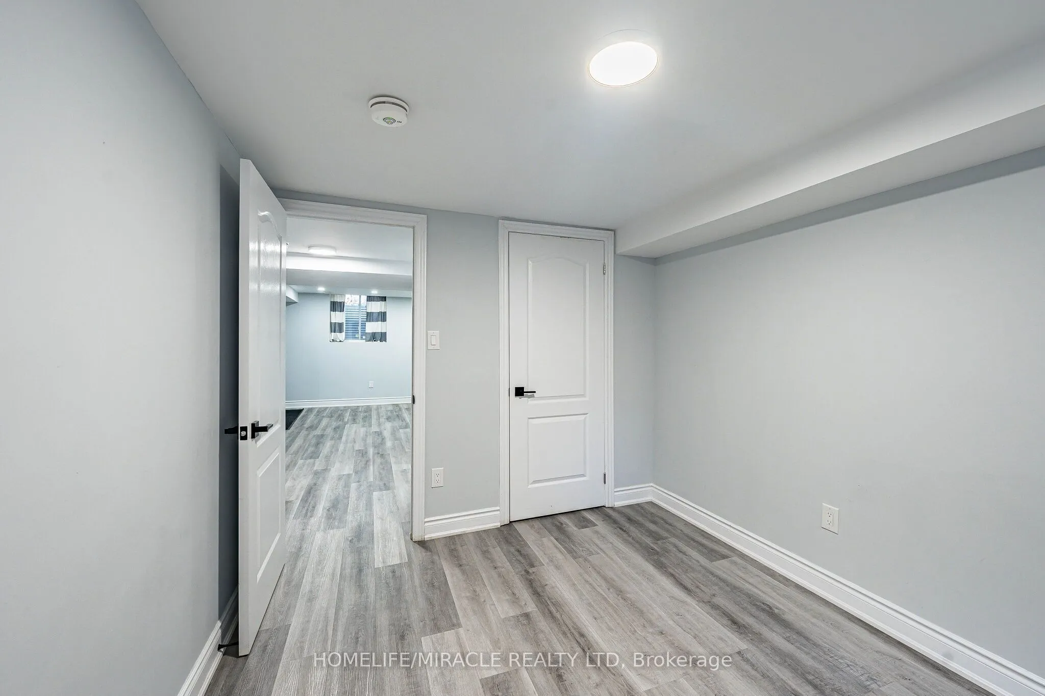 425 Dunvegan Drive #B