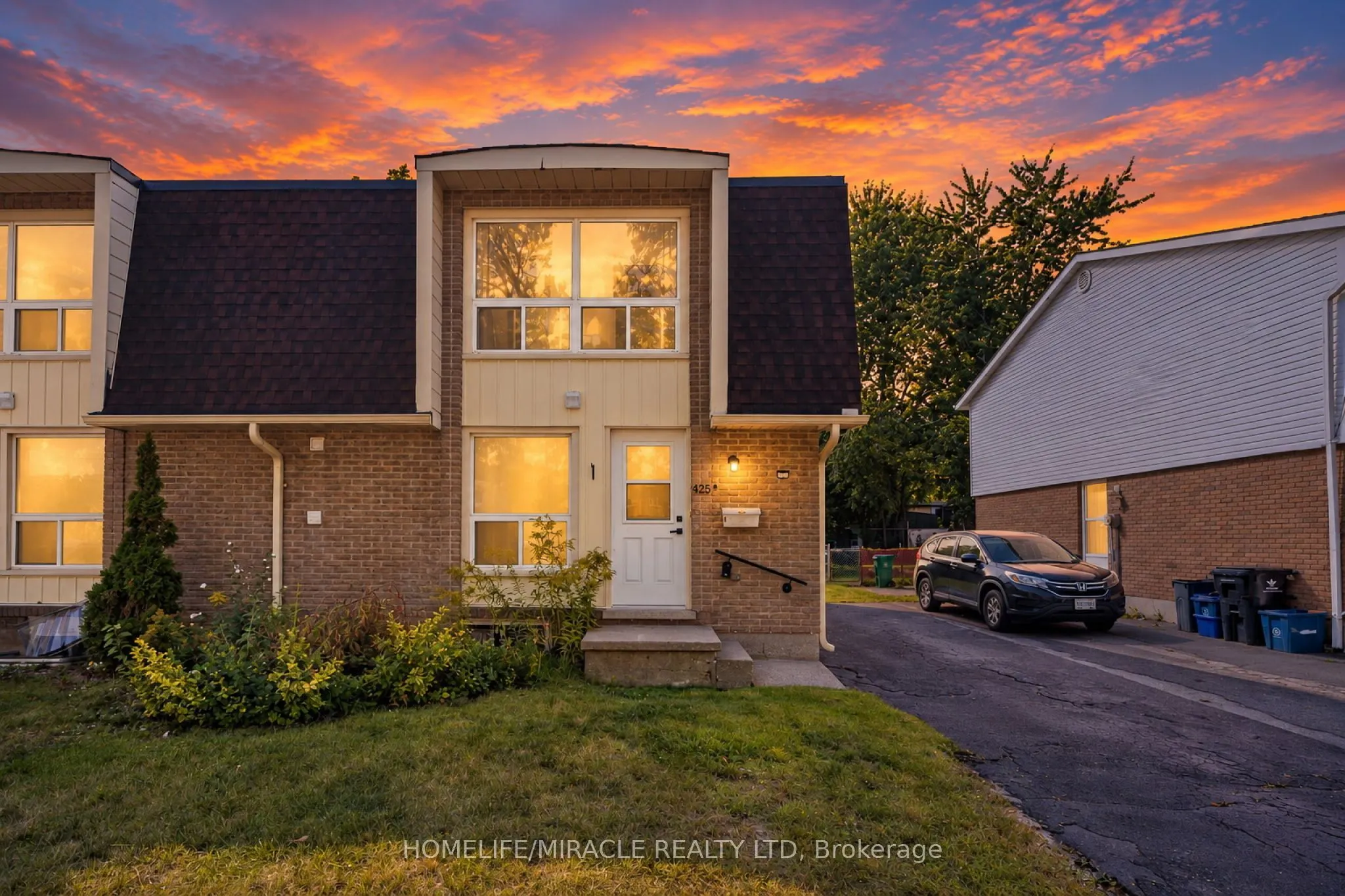 425 Dunvegan Drive #B