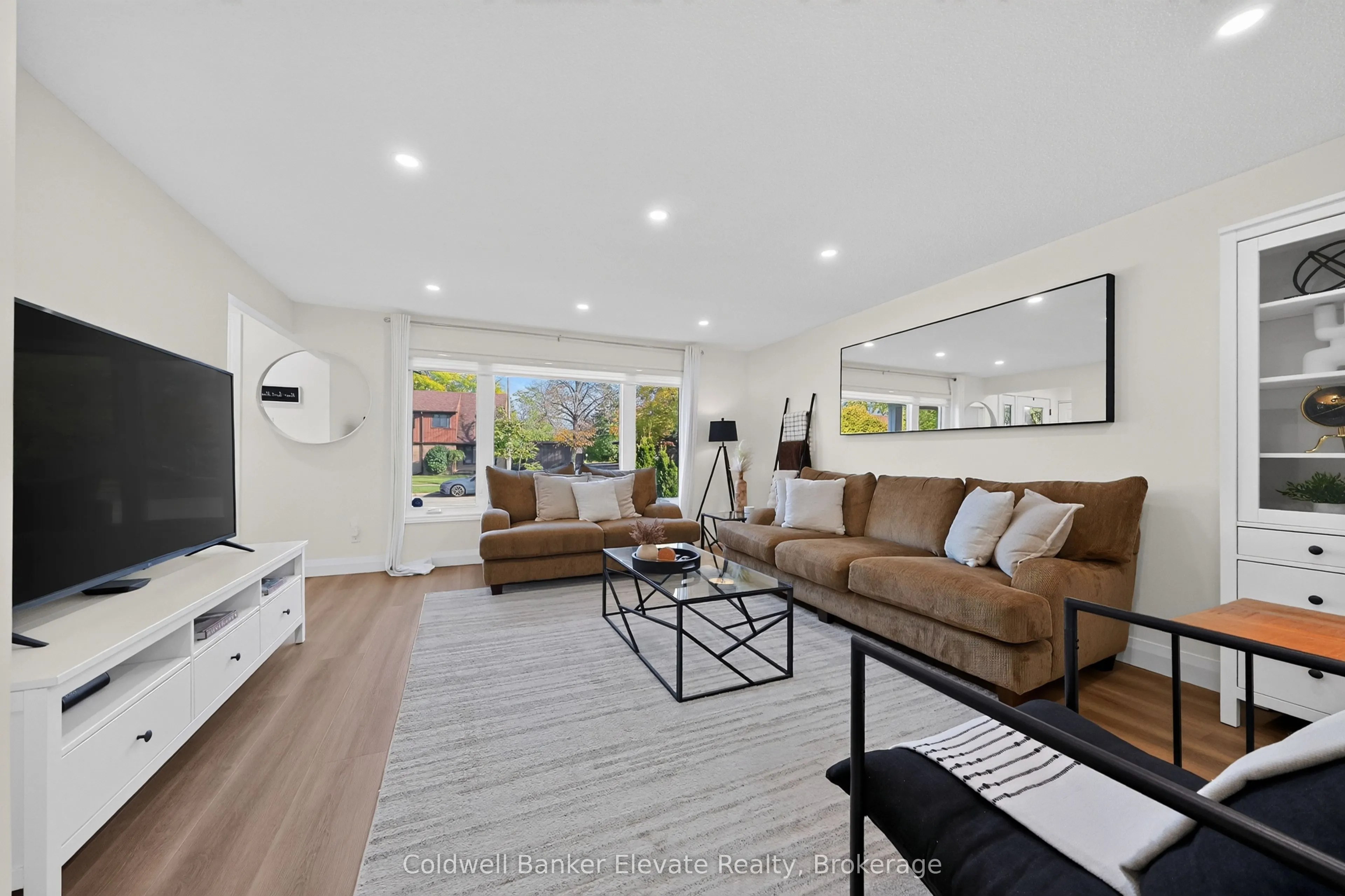 111 Kingswood Drive