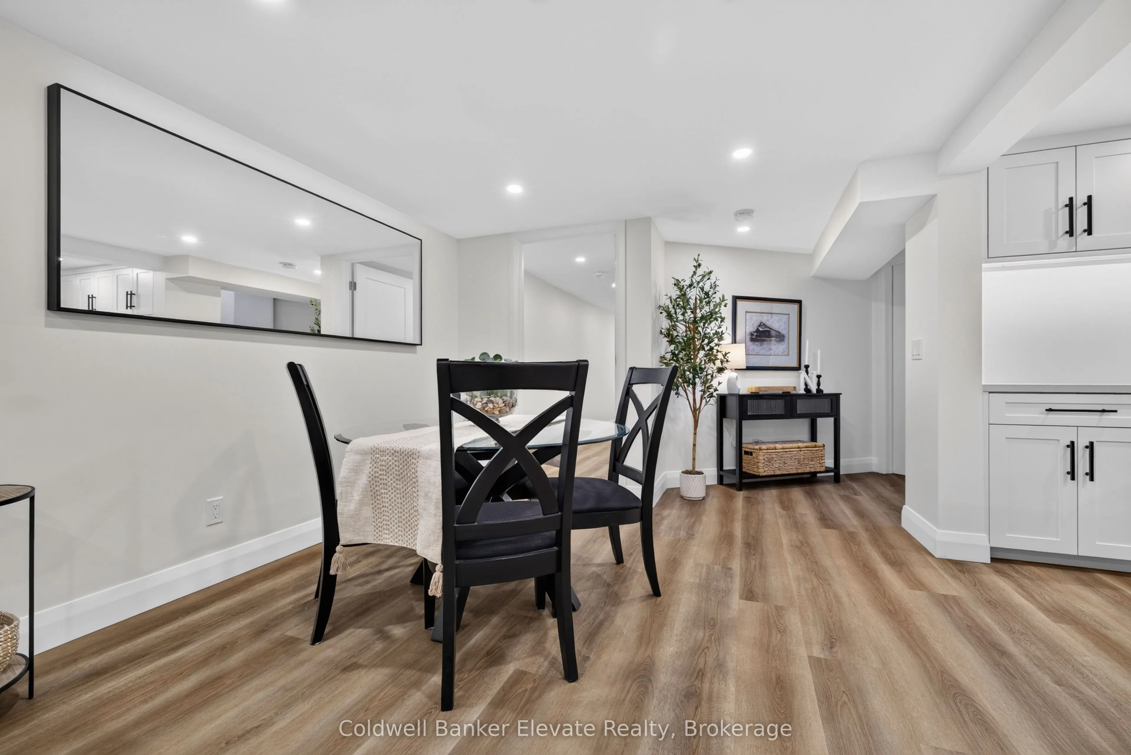 111 Kingswood Drive