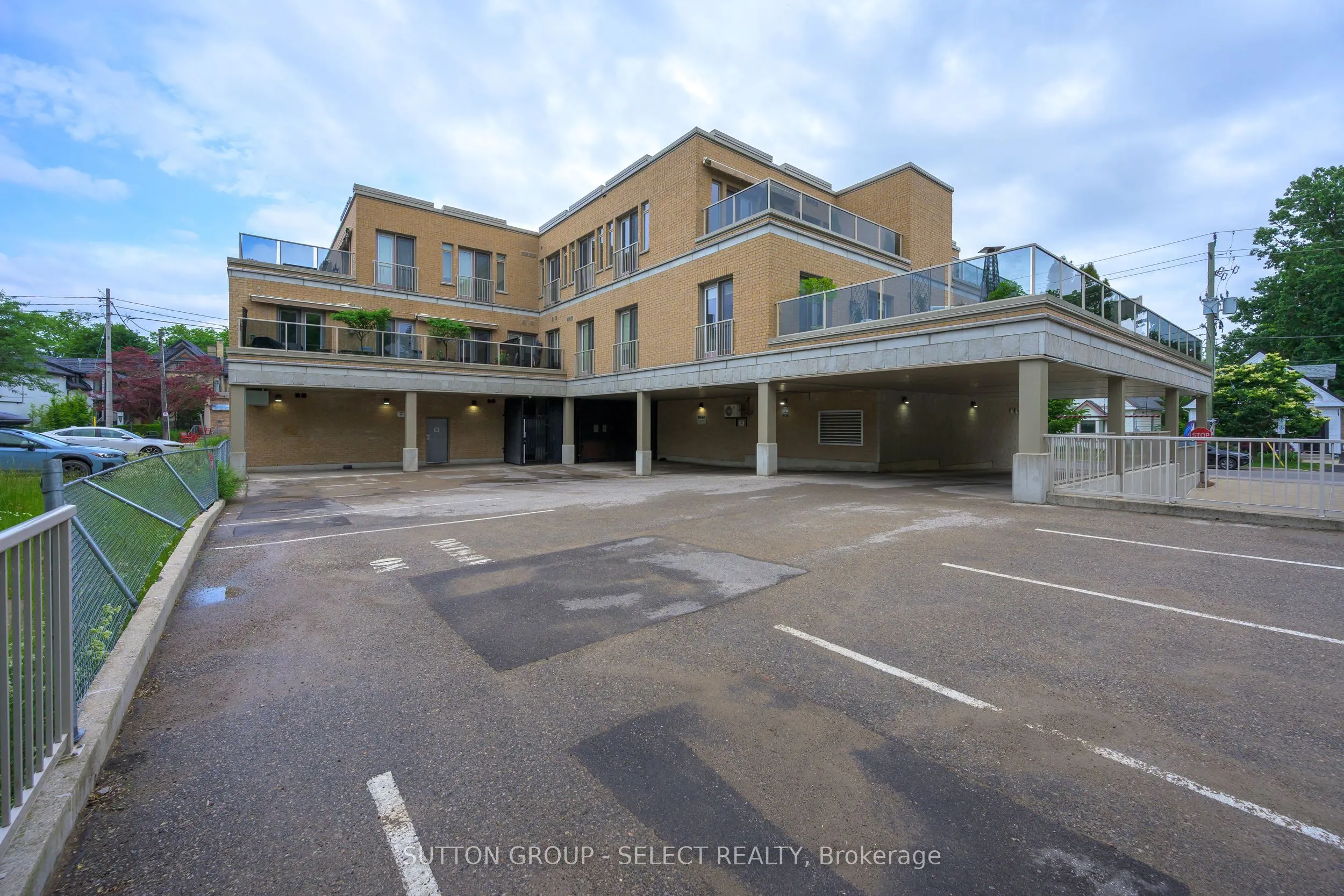 162 Wortley Road #305