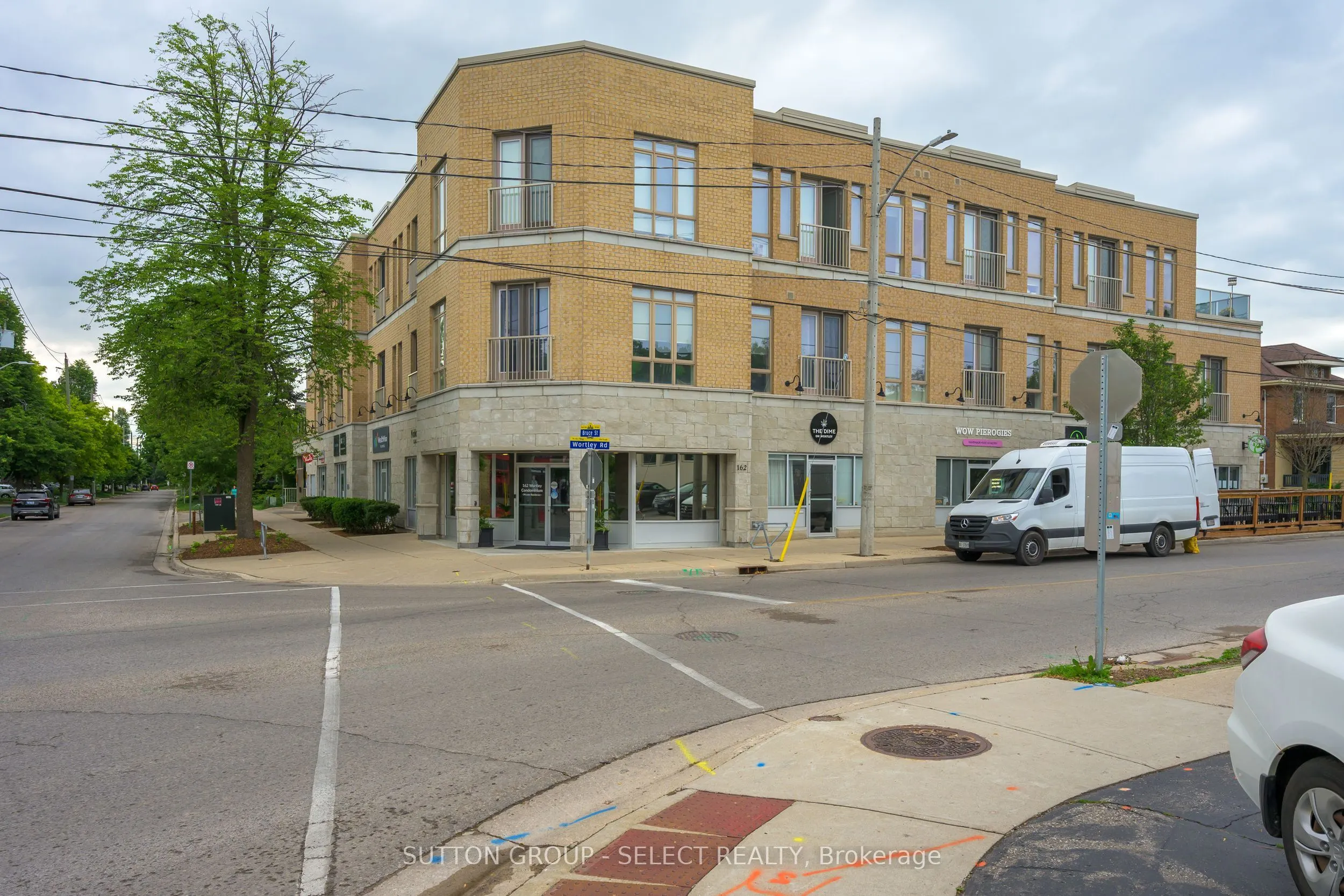 162 Wortley Road #305