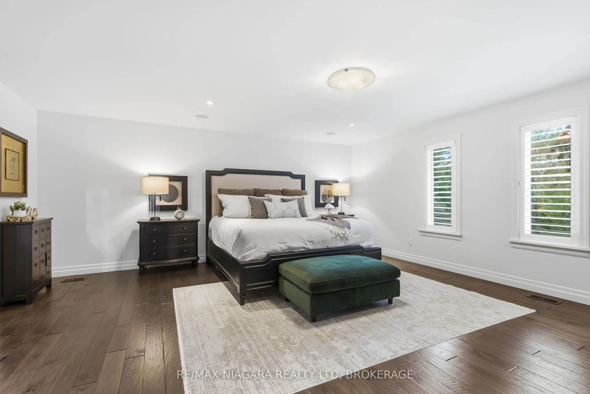 13 Royal Henley Boulevard