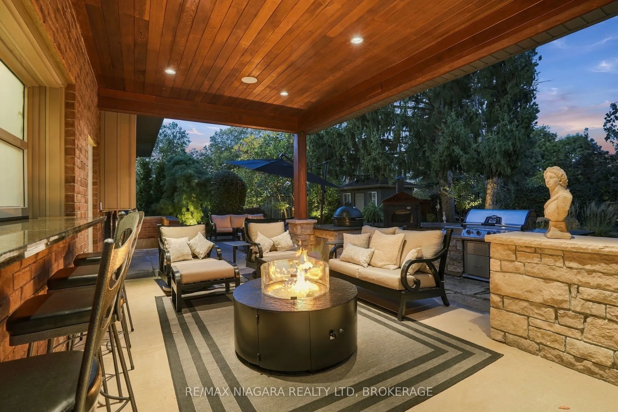 13 Royal Henley Boulevard