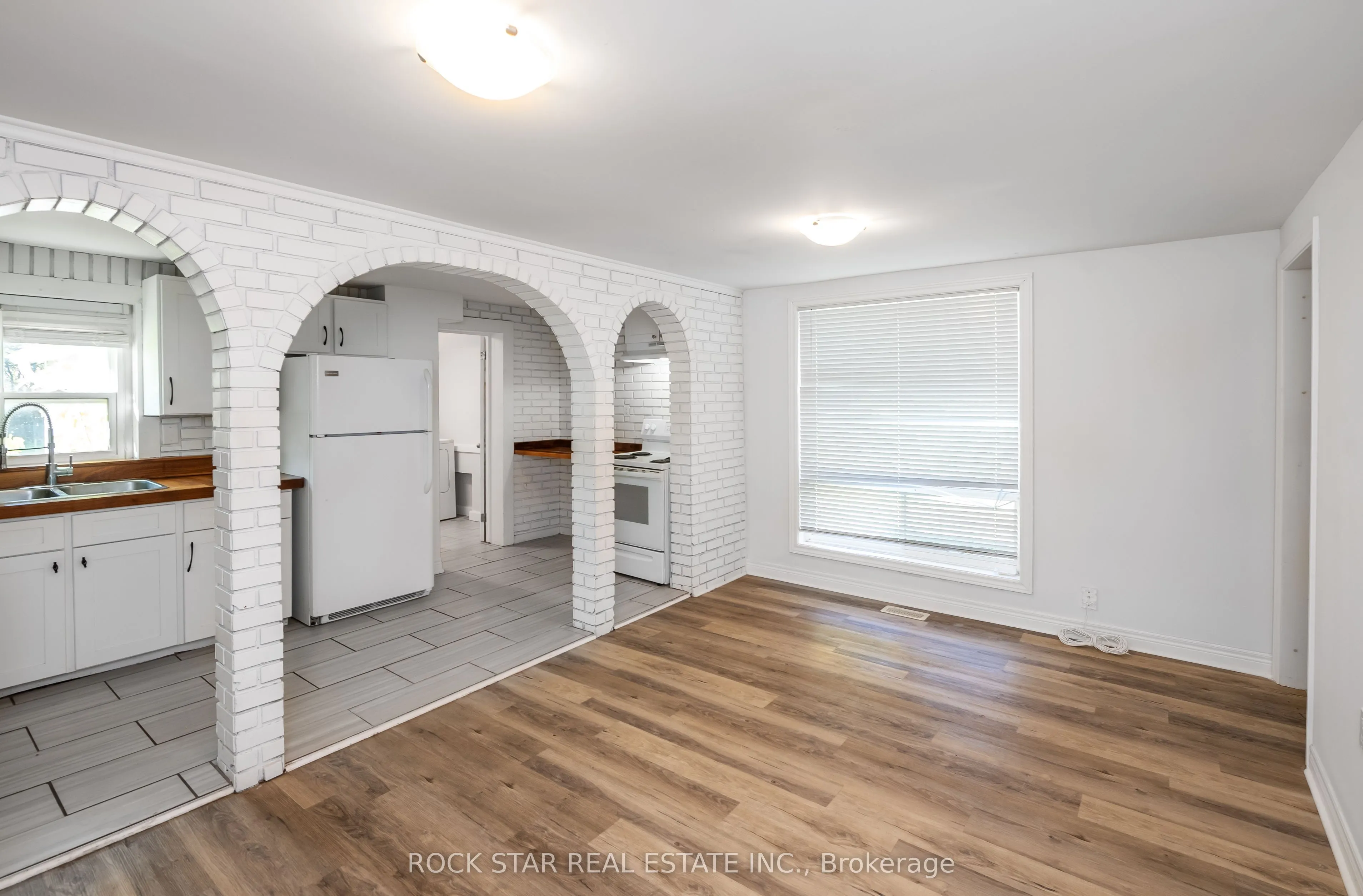 292 Fares Street