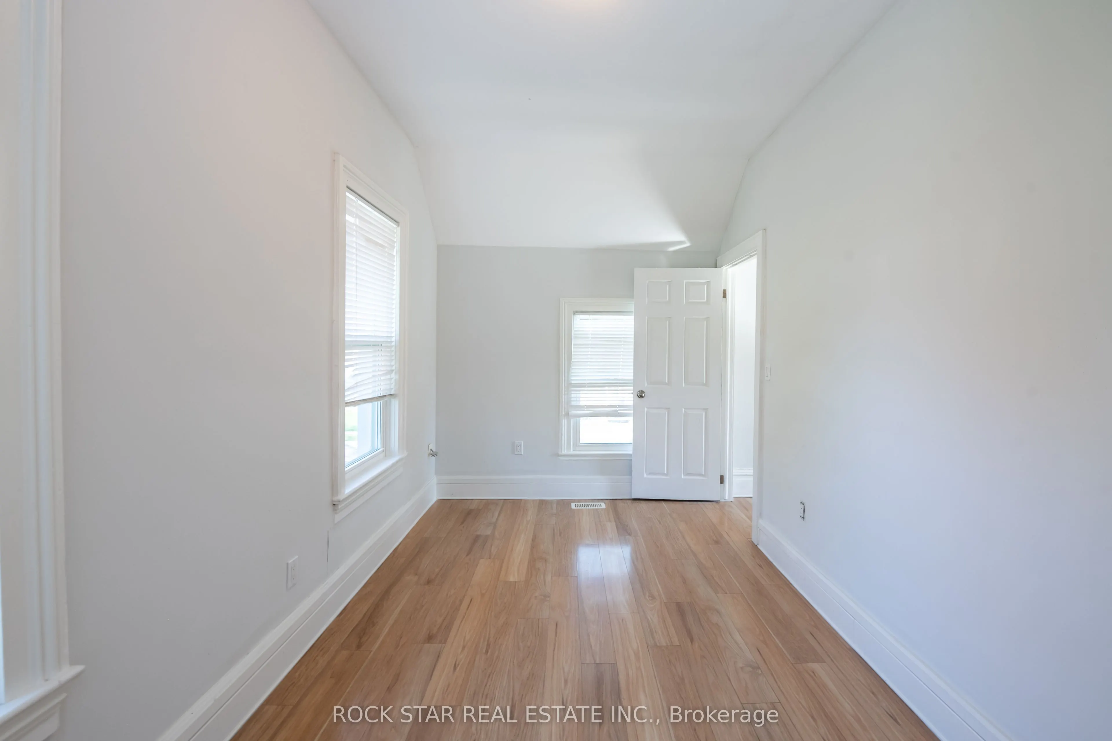 292 Fares Street