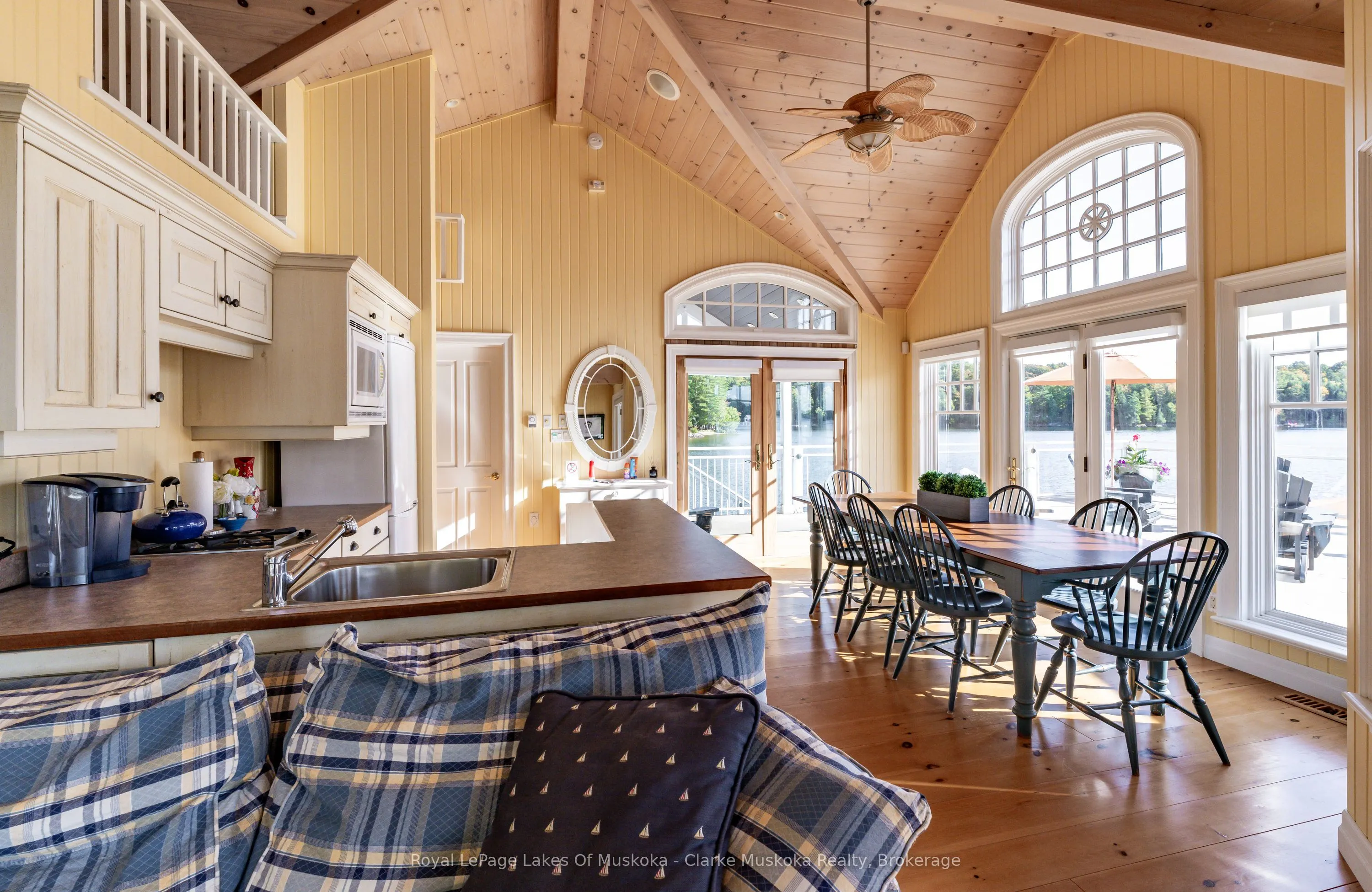 1052 Longhurst Road #15